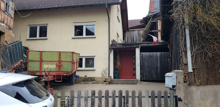 Das selbst gebaute Wohnhaus, 2022