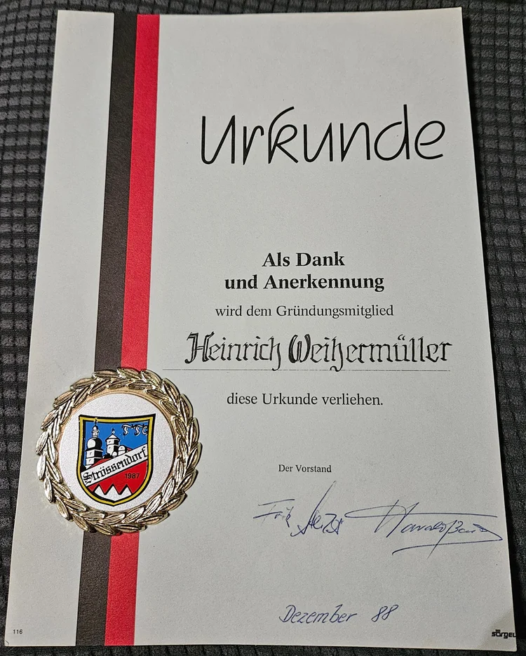 Ehrenurkunde