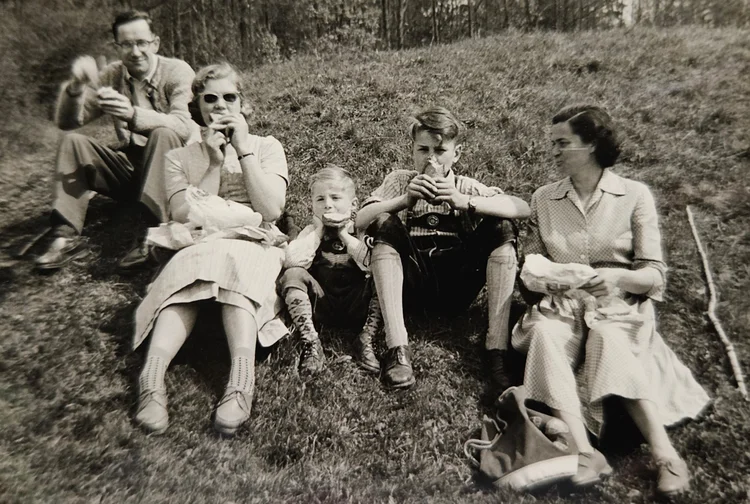Maiwanderung, 1958
