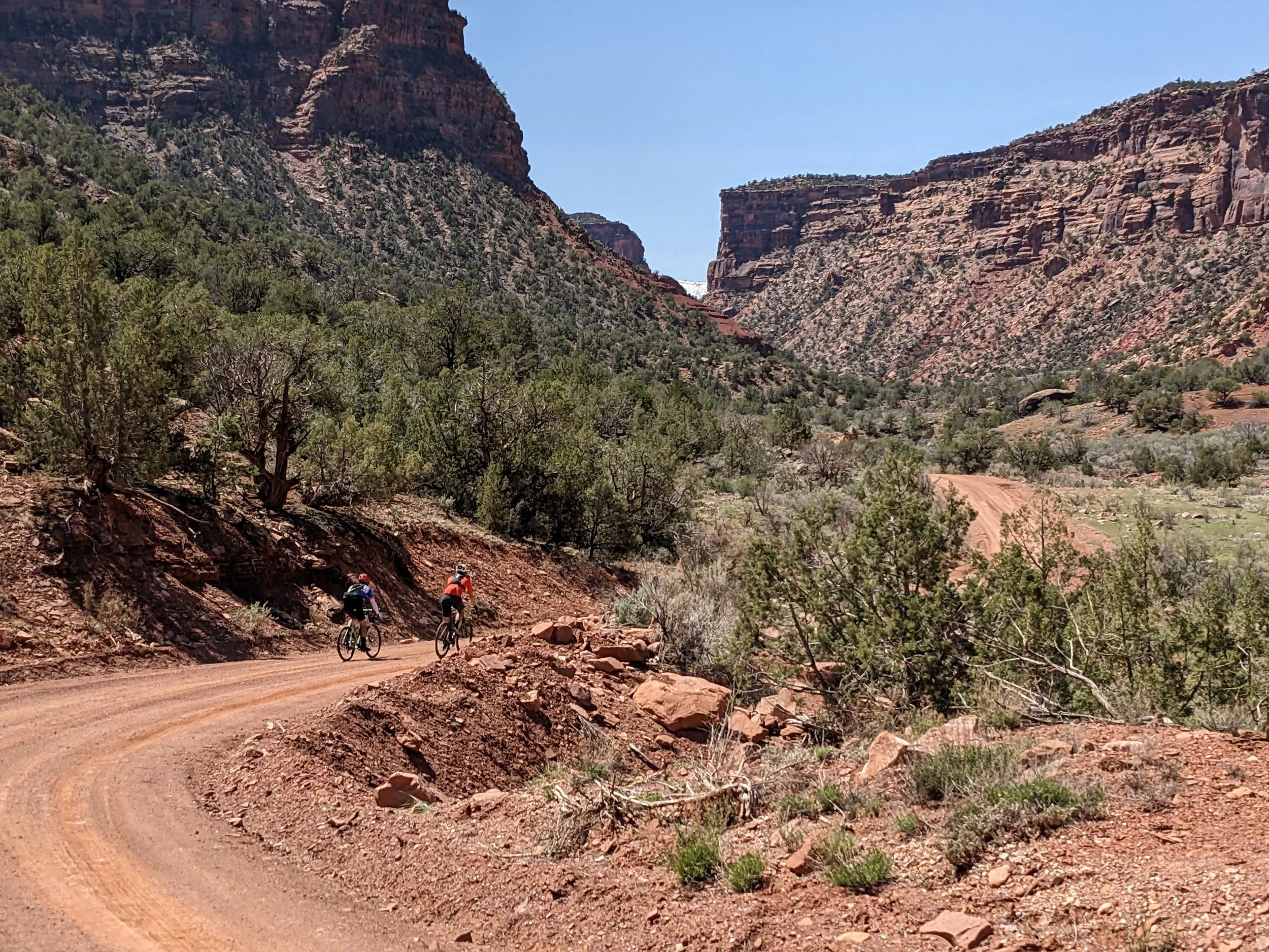 GRAVEL riders road curve.jpeg