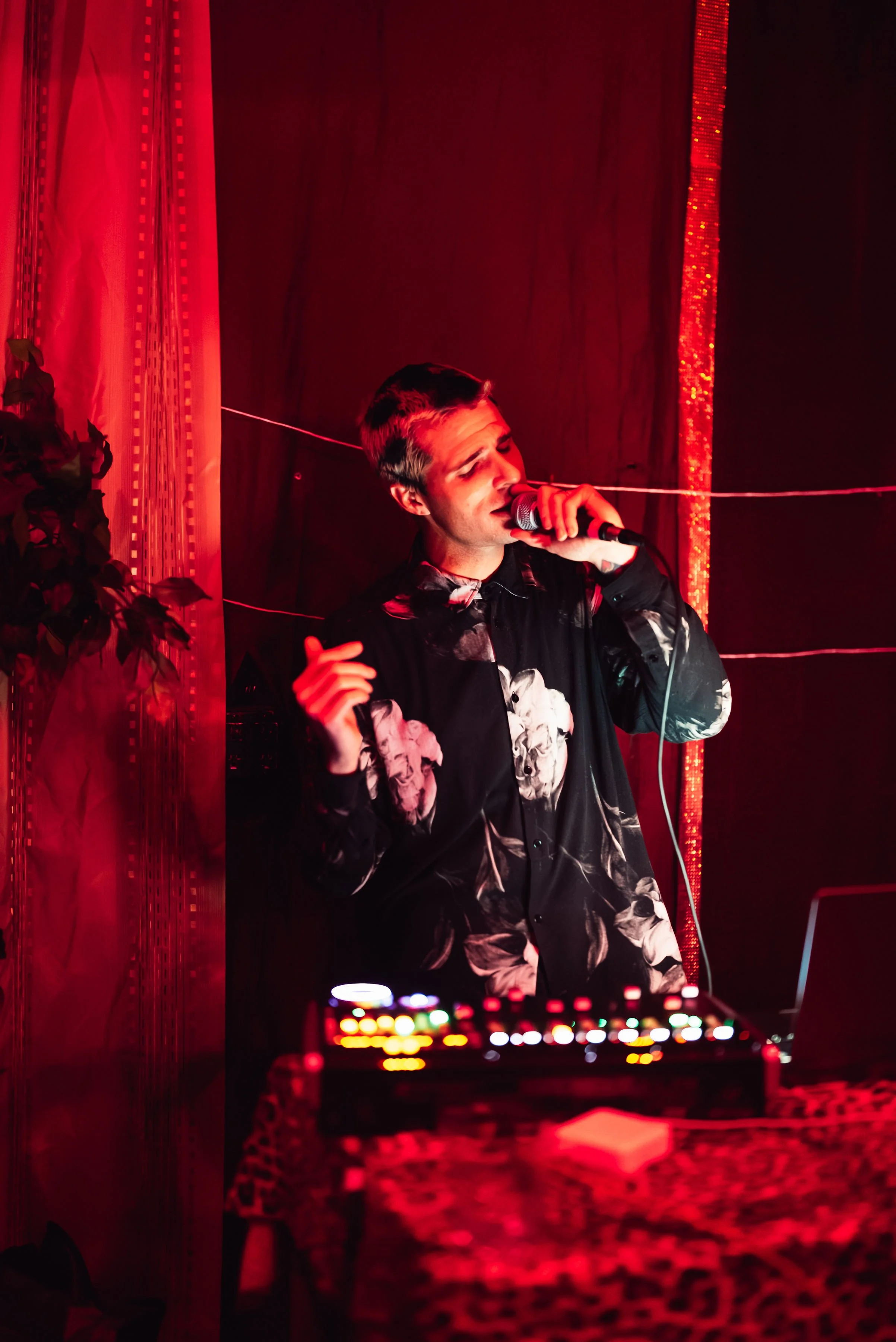 9-25-26_@midnight.caviar_@kunafestival_by-@marginwalk3r--74.jpg