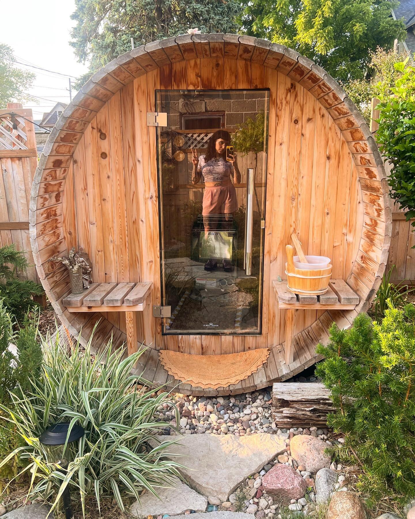 Come to Mother Lion and enter the wellness womb of the steamy sauna. 

The meeting place of the elements; water, fire, earth, air, and spirit swirling around and steeping you with healing heat.