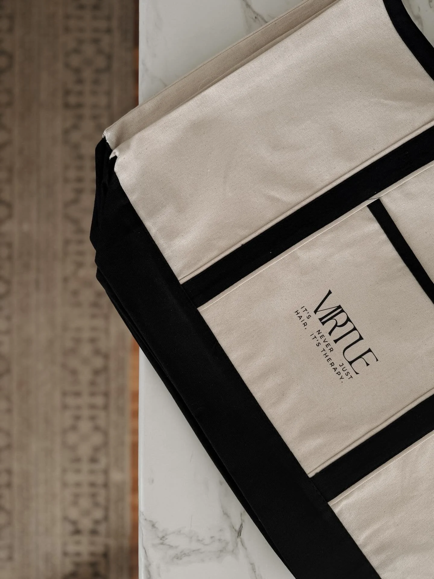 Our favorite tote restocked so we bought a bunch to have on hand! And I don&rsquo;t know about you guys, but I&rsquo;ve been loving all things burgundy so I had to snag this color way and a new hat to test out! 😍 talk about gorgeoussssssssss