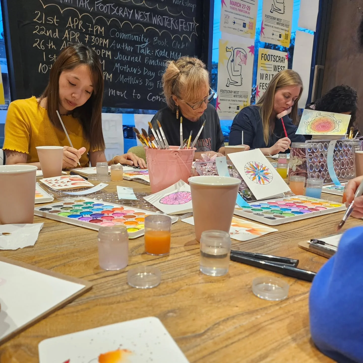 Calming Watercolour Workshops are back at The Chestnut Tree Bookshop on Sunday March 22

These have been selling out so book now via link in bio 🔗