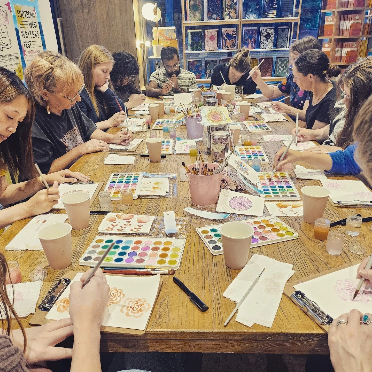 SOLD OUT
This month's Calming Watercolour Workshop at The Chestnut Tree Bookshop is once again SOLD OUT and the next 4 workshops are selling fast. 

Would love to see you there, but book soon to avoid missing out...booking links in bio. xx Em

I'm in