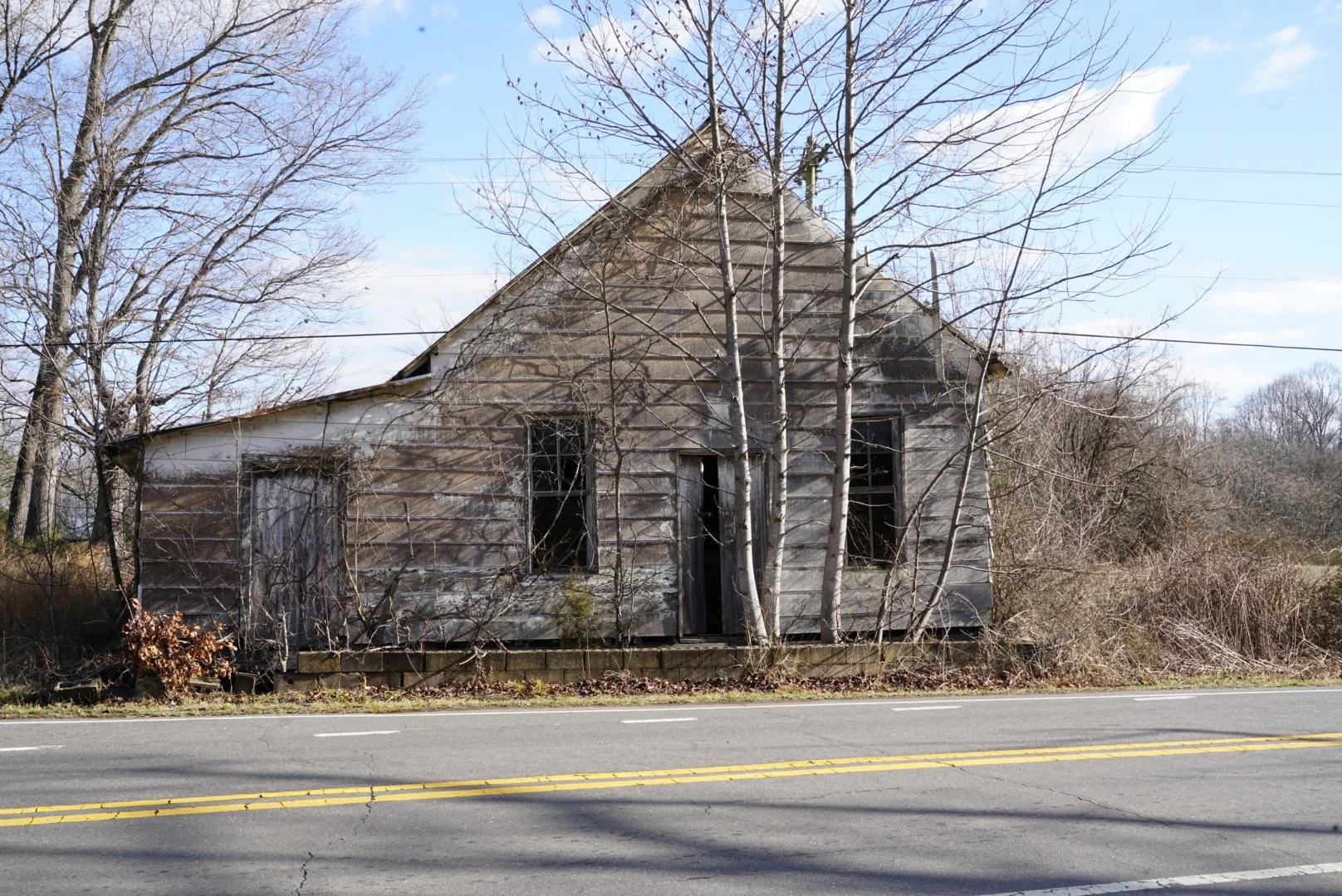 With my Corrective Contacts

I put in my contacts, looked through the viewfinder, and immediately asked "Who set this camera up?!!" Then I adjusted to how I see with my RGP contact lenses.