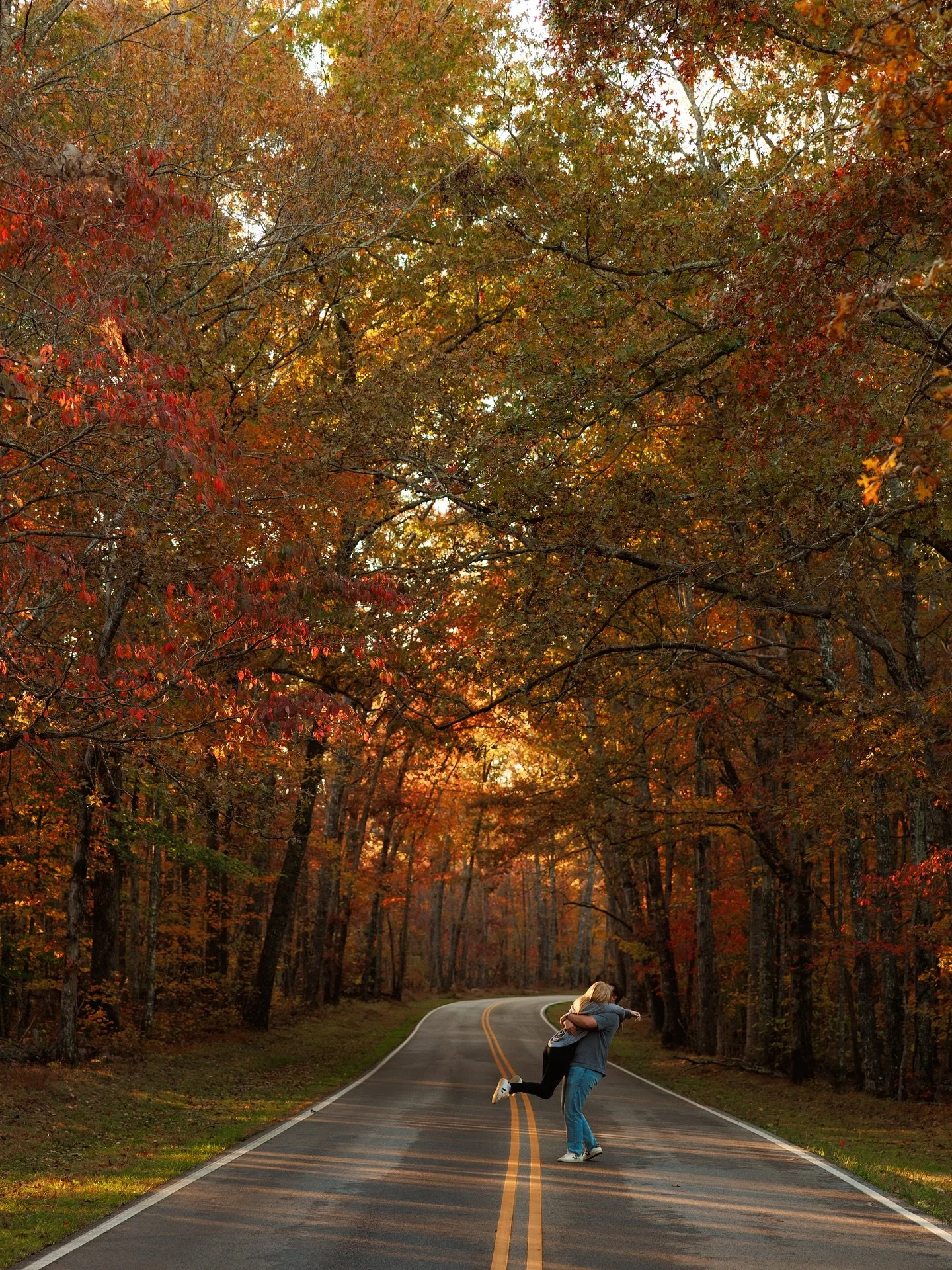 I am working on so many beautiful galleries and cannot wait to share more 💛 but for now this tunnel of  G O R G E O U S leaves will keep things at bay 🍁 
&bull;
&bull;
#engagementphotos #fallcreekfalls #tennesseeweddingphotographer #fall