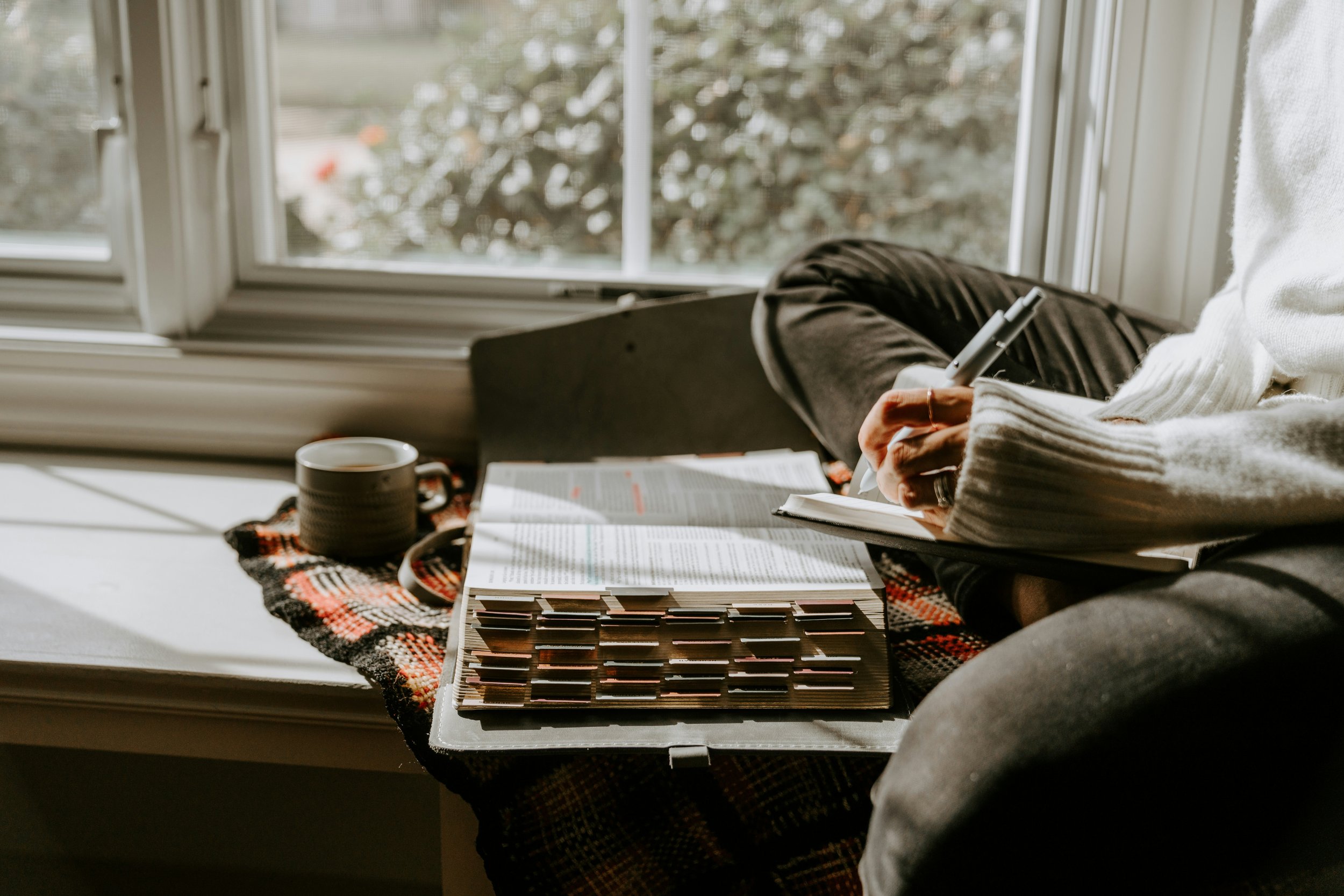 How to Use the S.O.A.P. Bible Study Method: A Simple Guide for Daily Scripture