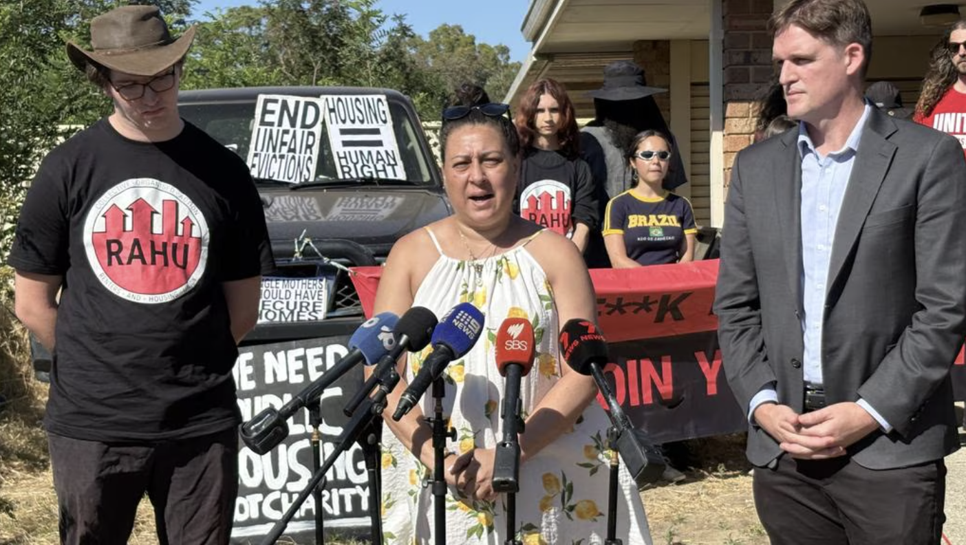Picket line forms to stop eviction of Perth mum and children from social housing