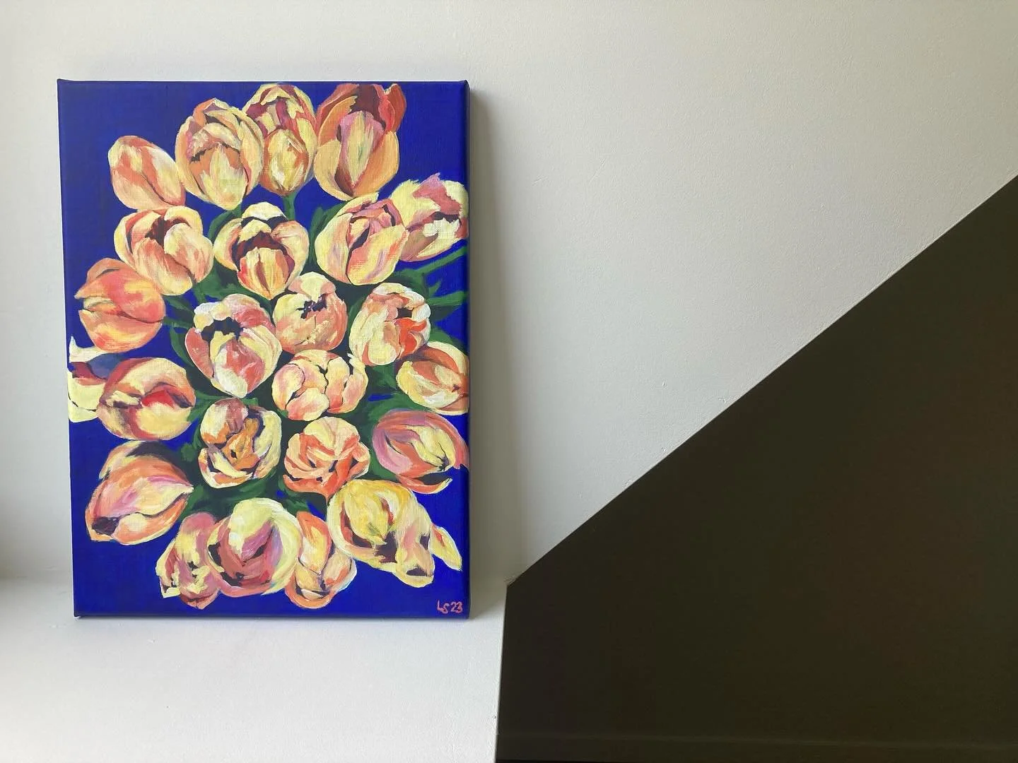 Orange Tulips, acrylic on canvas, 30 x 40 cm.

It&rsquo;s tulip season and orange tulips always remind me of my Oma. They were her favourite flower, in her favourite colour, reminding her of home: The Netherlands. Every spring, I surround myself with