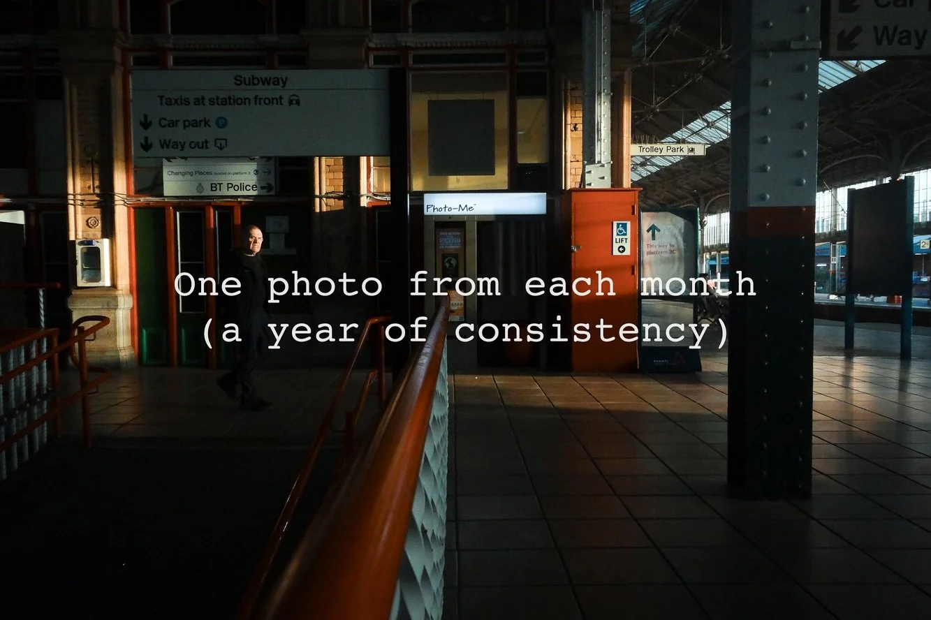 12 months, 12 frames. 

What started as a clone account has actually been put to good use for a whole year&mdash;kind of proud.

#streetphotography #photowalkglobal #womeninstreet #eyeshotmagazine #lensonstreet #lensculture #therawsociety #collagewis