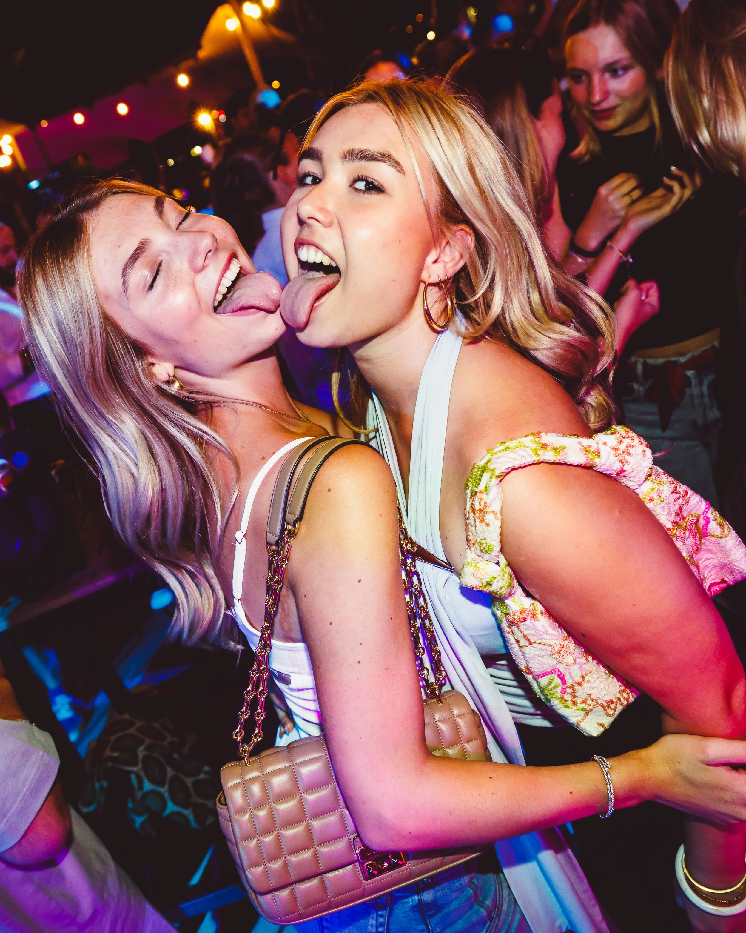 Aperoof_310726-1.jpg