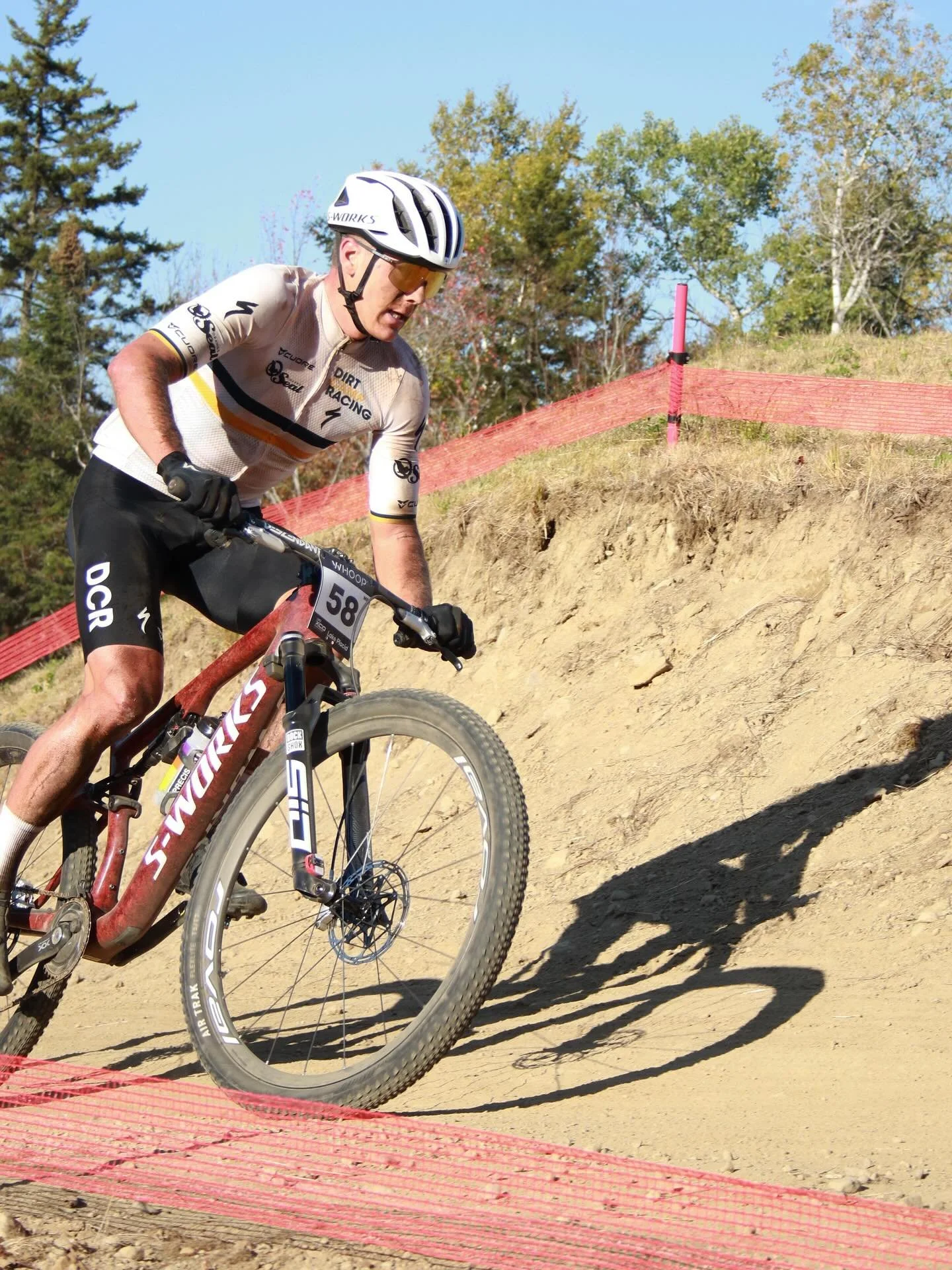 Lake Placid recap 👉🏼 I was riding my best race at a World Cup fighting to stay on pace for the lead lap and top 60, but a flat took me out of contention. 
Wouldn't have thought about flatting where I did, I caught something in a deep rut that inst