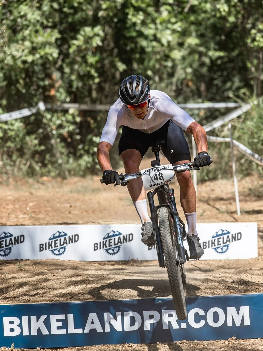 The last two seasons have started in Puerto Rico for me, but I'm taking a different approach in 2026. 

My season will kick off in March at Fayetteville 🇺🇸 

I'll be cheering on the @dirtcampracing crew next week 🇵🇷 🤘🏼