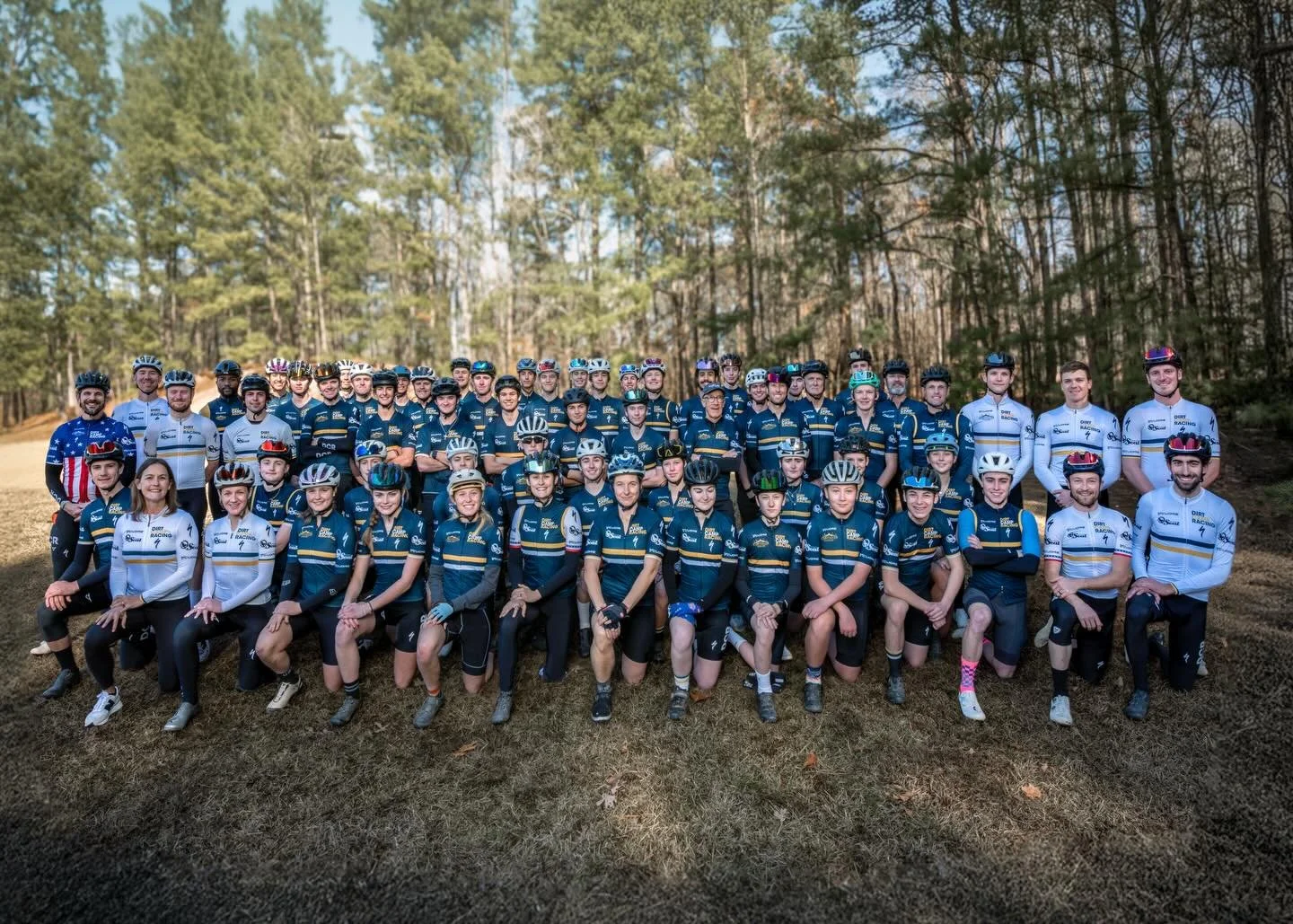 In 13 years of racing, 2025 was my first season being part of a team. Now going on year 2️⃣ with @dirtcampracing! 🙌🏼

It's been an awesome experience to push each other at the elite level while simultaneously giving back to the youth of American mo