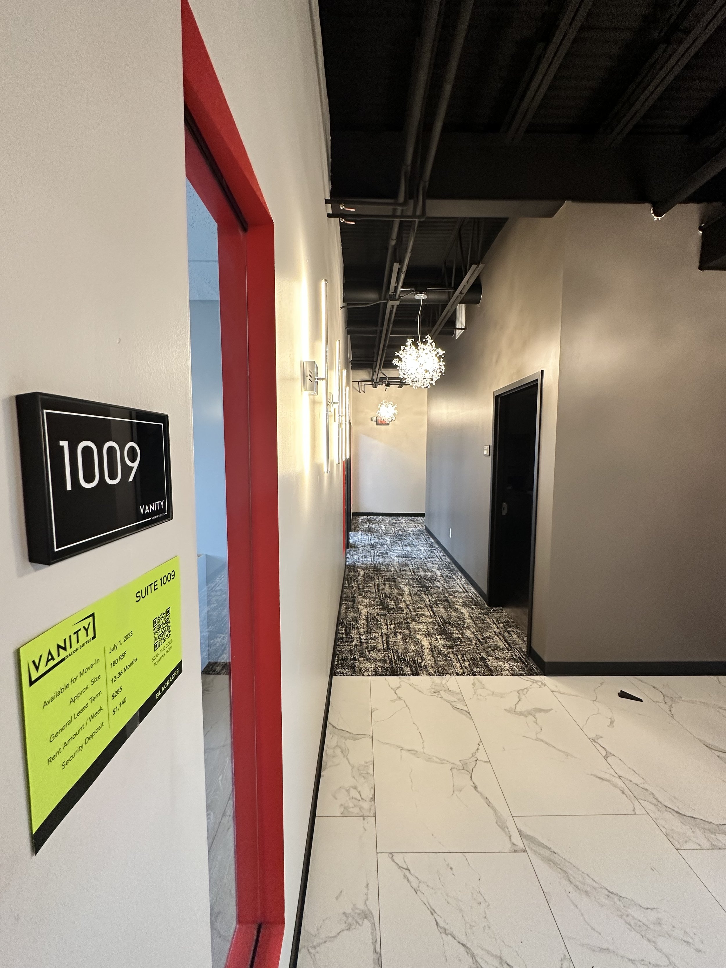 East hallways in front of Suites 1007-1011