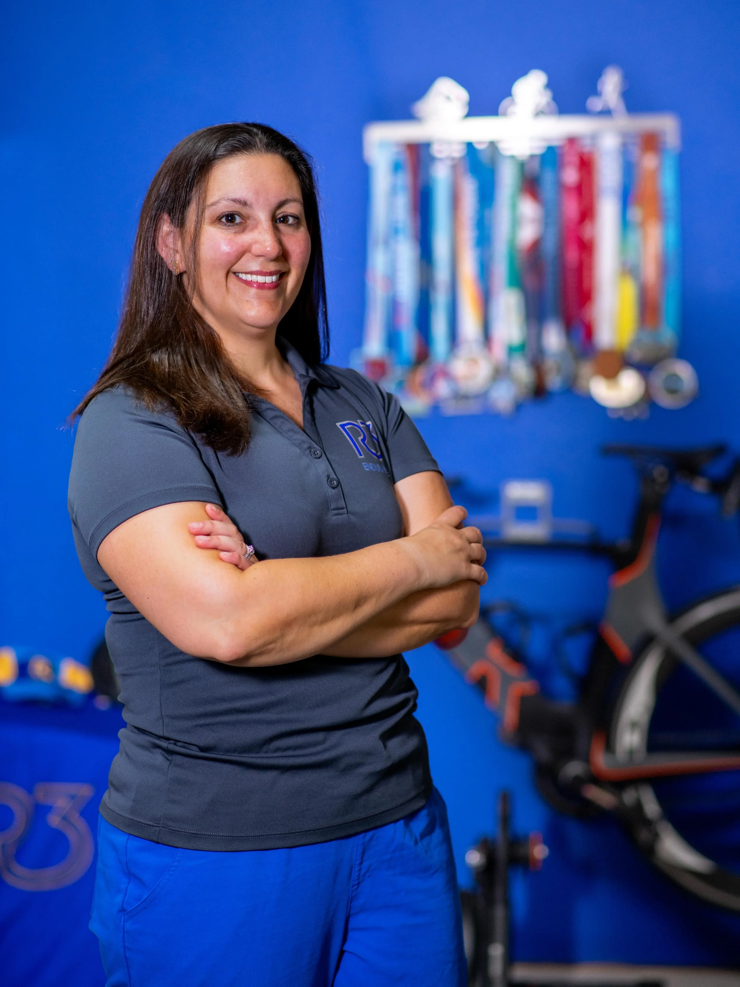 I wanted to showcase my friend (and marathoner!) @sachijenkinsphotography and all the photo shoots she has helped me with over the years of growing R3 Endurance. She is professional, efficient (I always get photos back fast!), and comes up with great