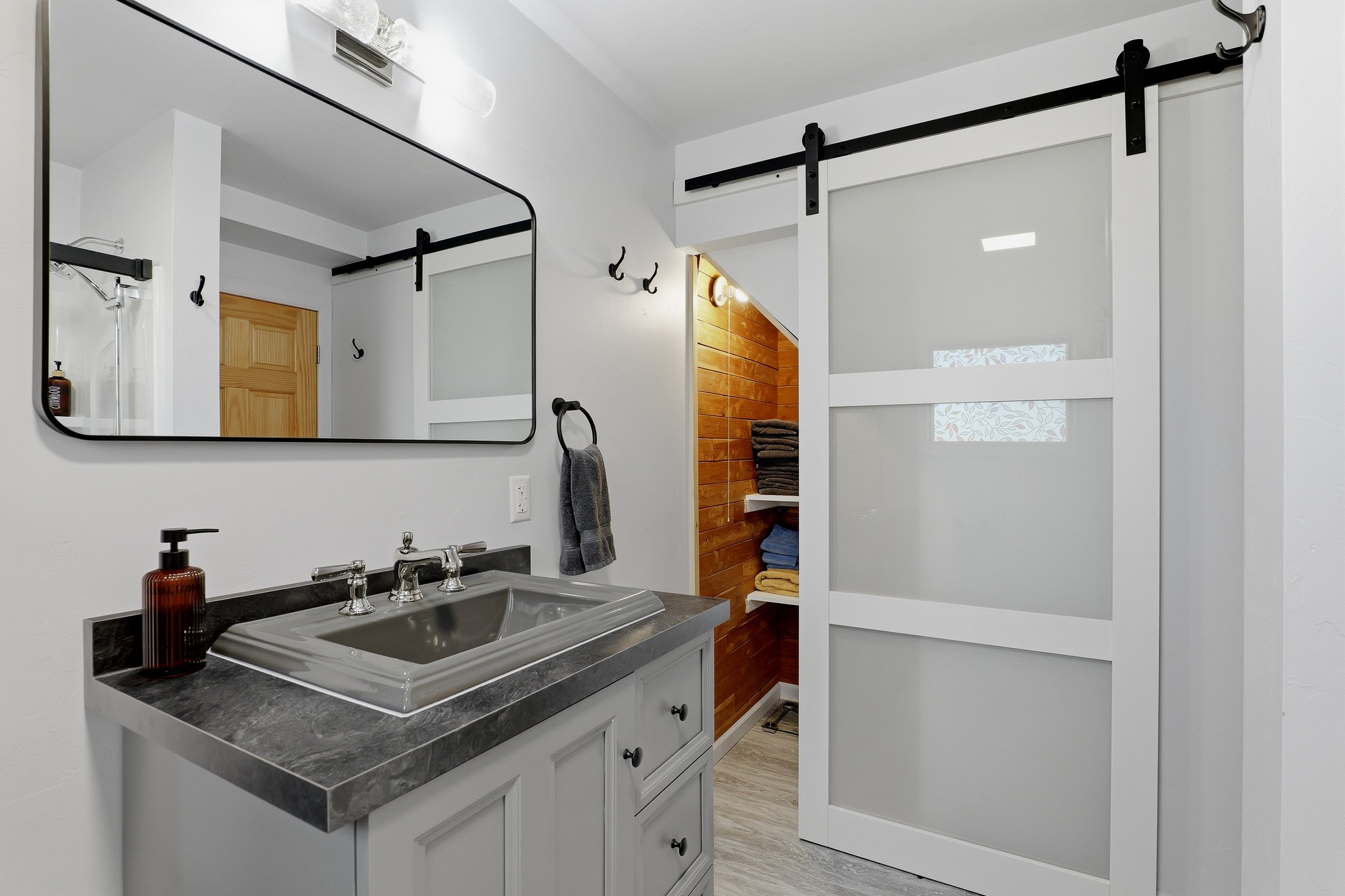 N4960BlueberryLn-16.jpg