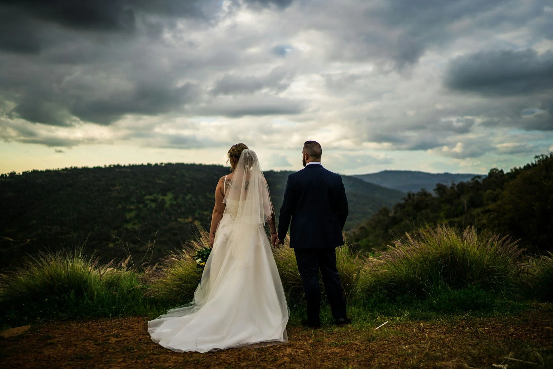How to Capture Emotion in Mountain Weddings Without Posing