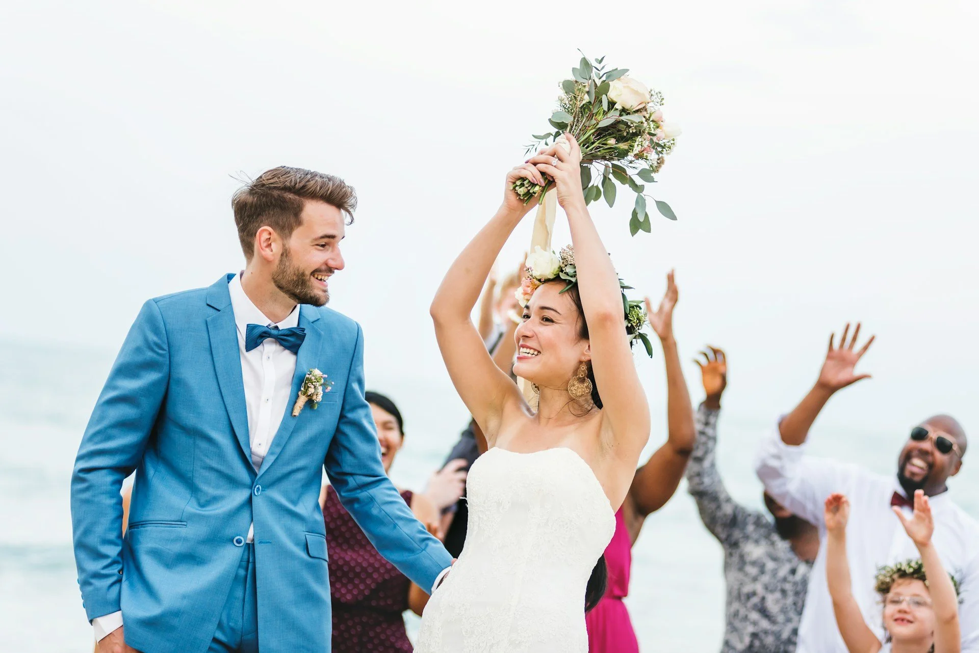 Guide to Capturing Large Gatherings Without Losing Intimacy