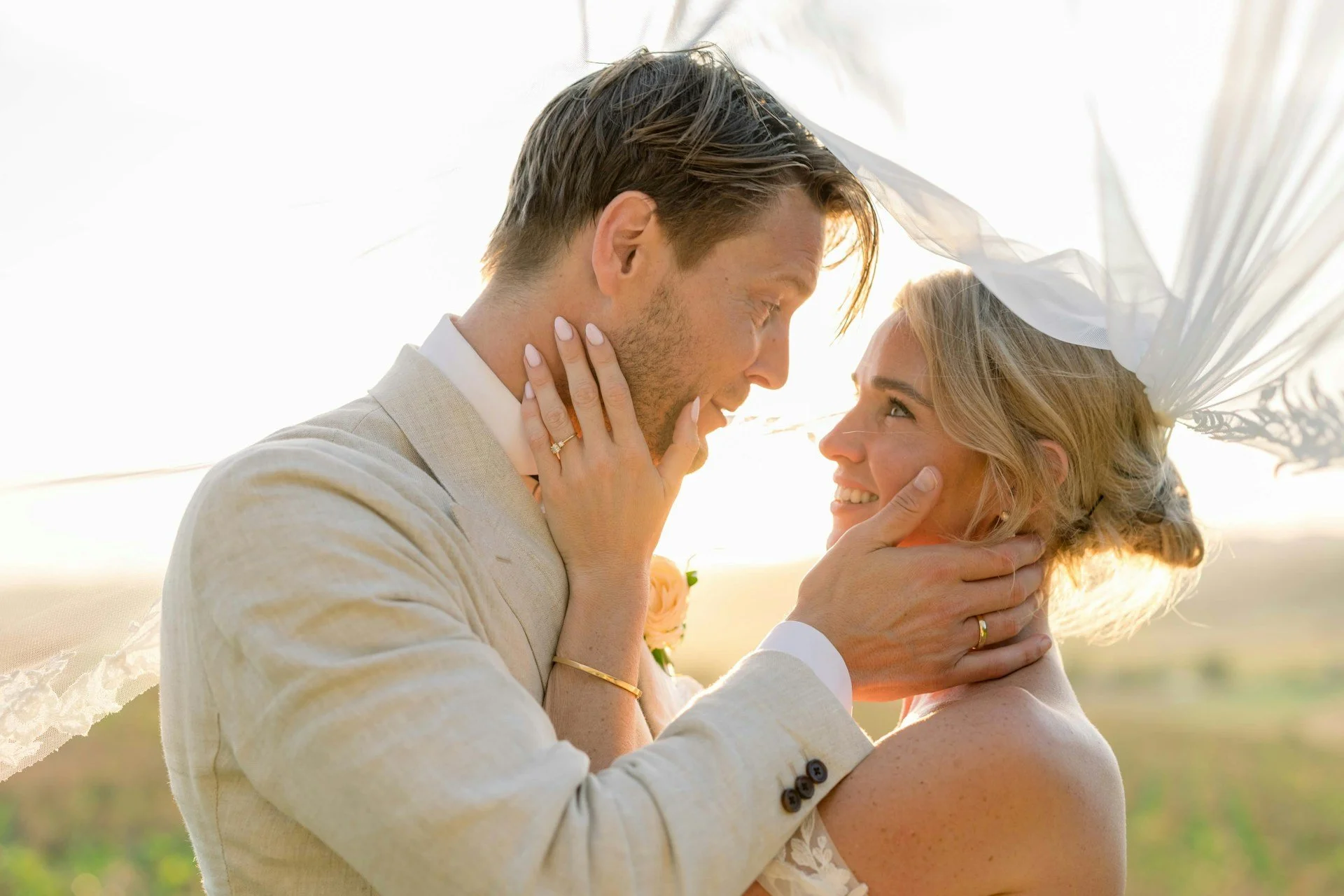 Designing a Wedding Day Timeline That Works for Your Film