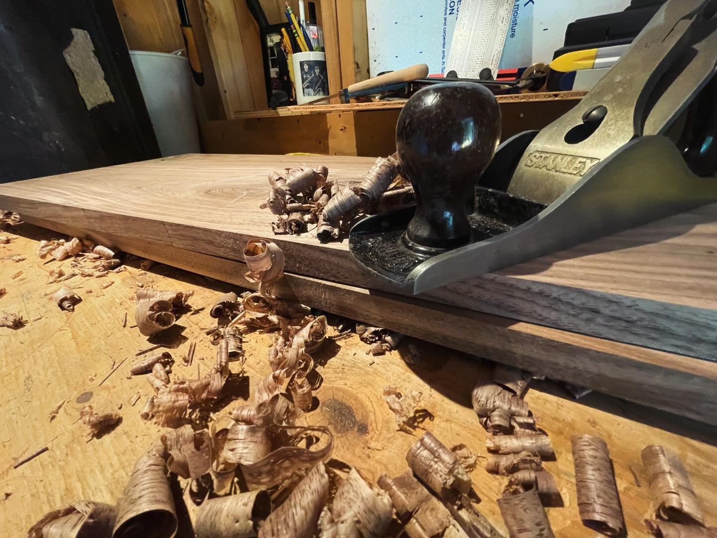 New workshop, old tools. Got two projects going at once, a desk and accompanying bookcase, and doing my best to keep things separated. As with most of my projects, I need to start with making panels. Since my little bench top jointer is not the best 