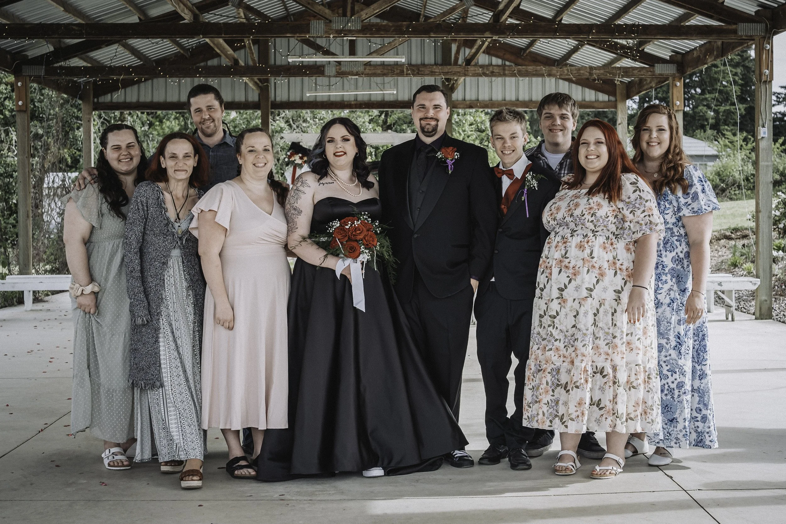 kzposedfamily (4 of 30).jpg