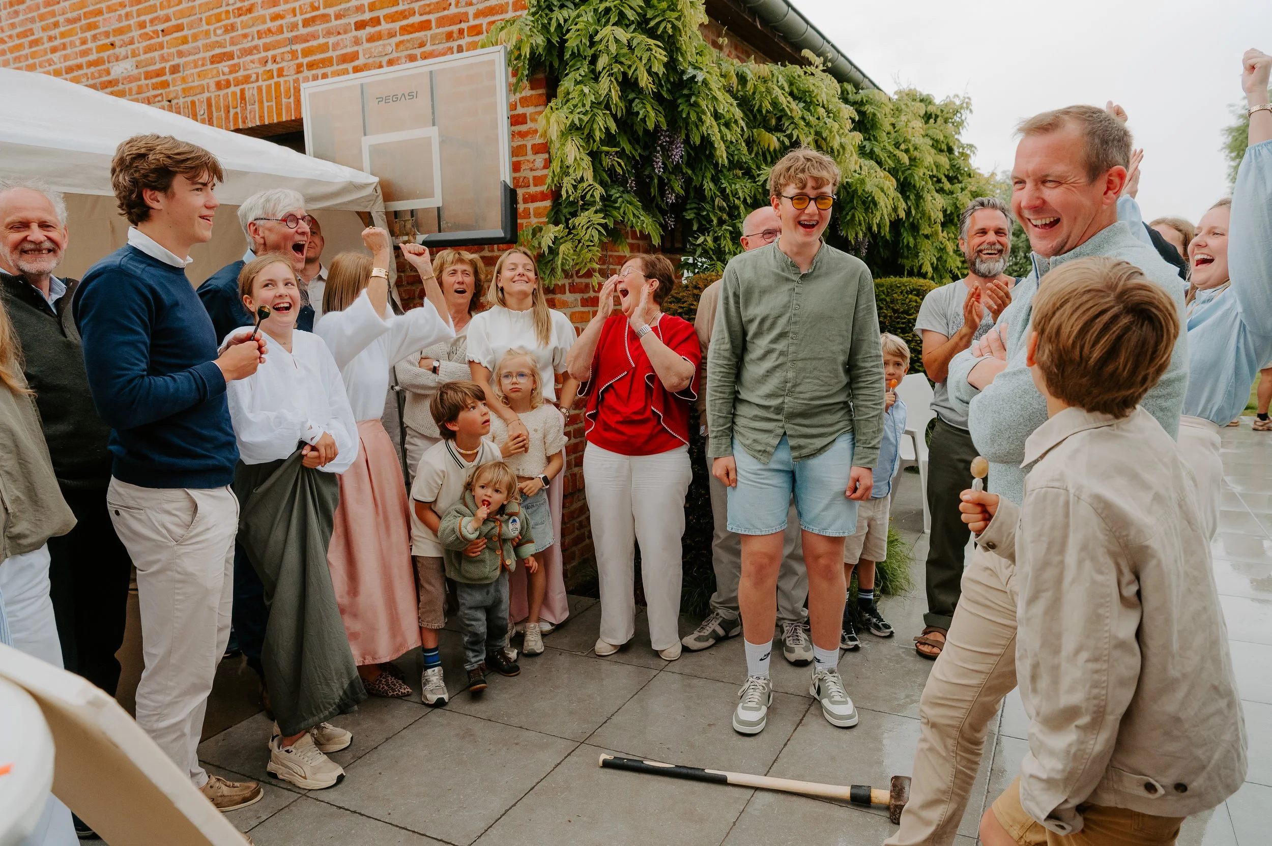 gezinsfotografie, gezinsshoot, gezinsreportage, kind, kinderen, newborn, newbornfotografie, baby, familieshoot, familiefoto's, familiefotografie, feest, feestfotografie, feestshoot