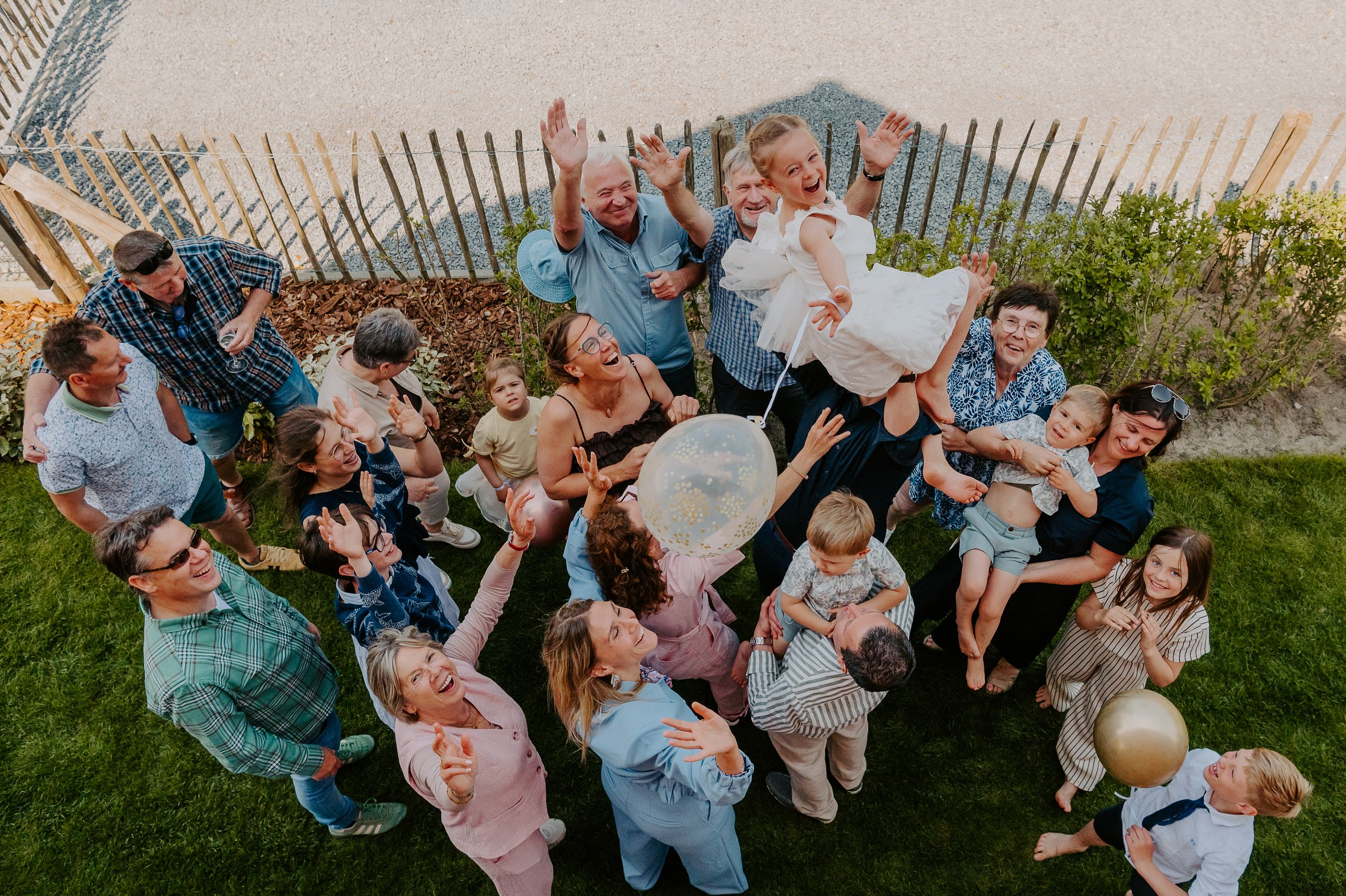 gezinsfotografie, gezinsshoot, gezinsreportage, kind, kinderen, newborn, newbornfotografie, baby, familieshoot, familiefoto's, familiefotografie, feest, feestfotografie, feestshoot
