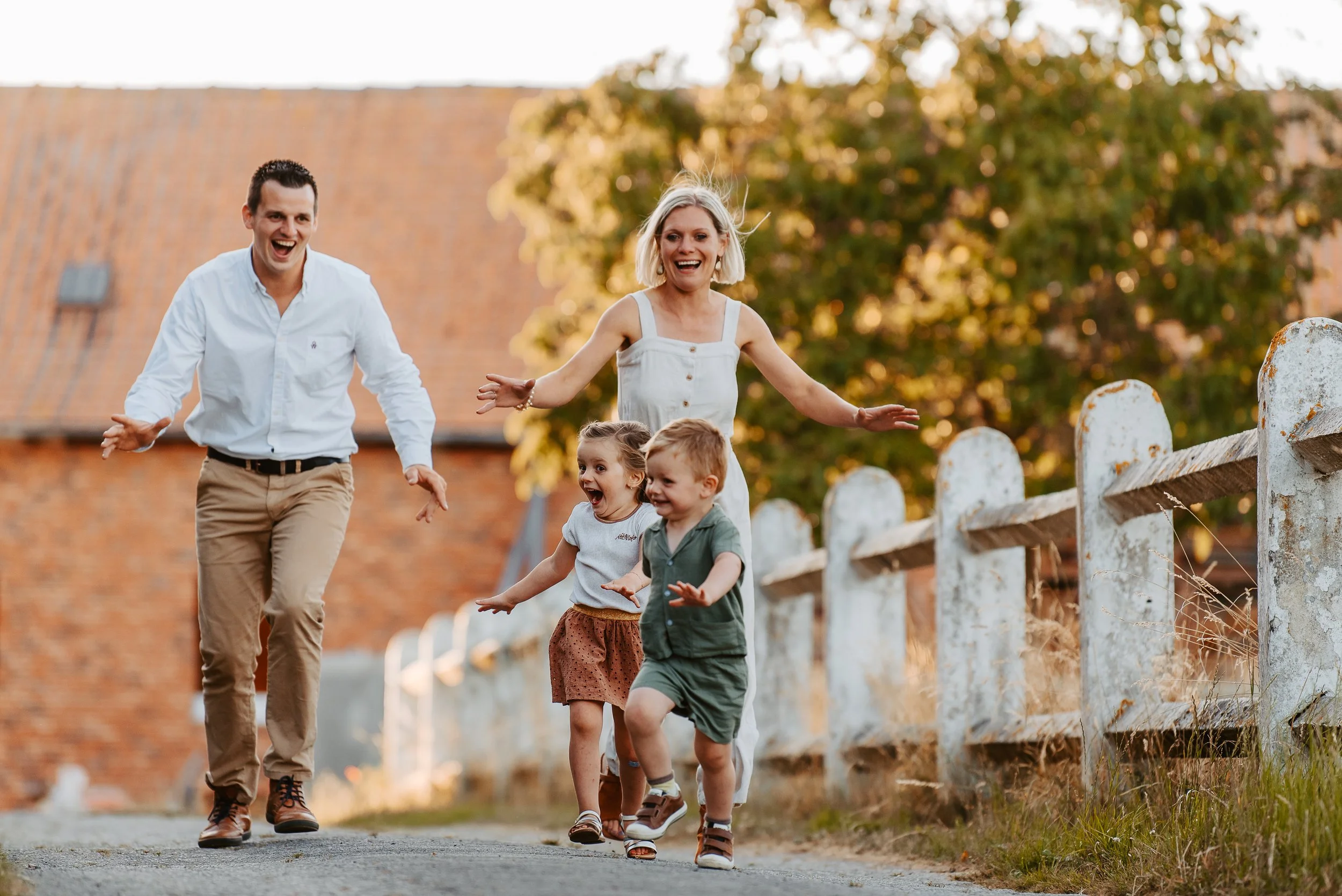 gezinsfotografie, gezinsshoot, gezinsreportage, kind, kinderen, newborn, newbornfotografie, baby, familieshoot, familiefoto's, familiefotografie
