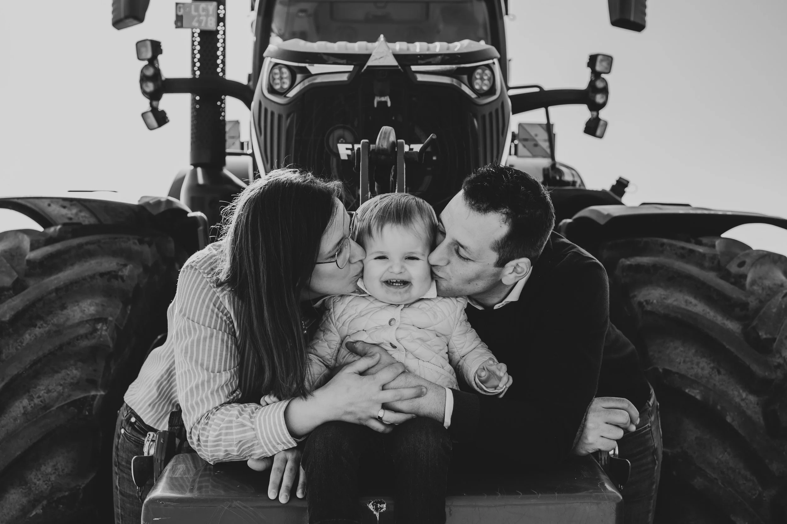 gezinsfotografie, gezinsshoot, gezinsreportage, kind, kinderen, newborn, newbornfotografie, baby, familieshoot, familiefoto's, familiefotografie