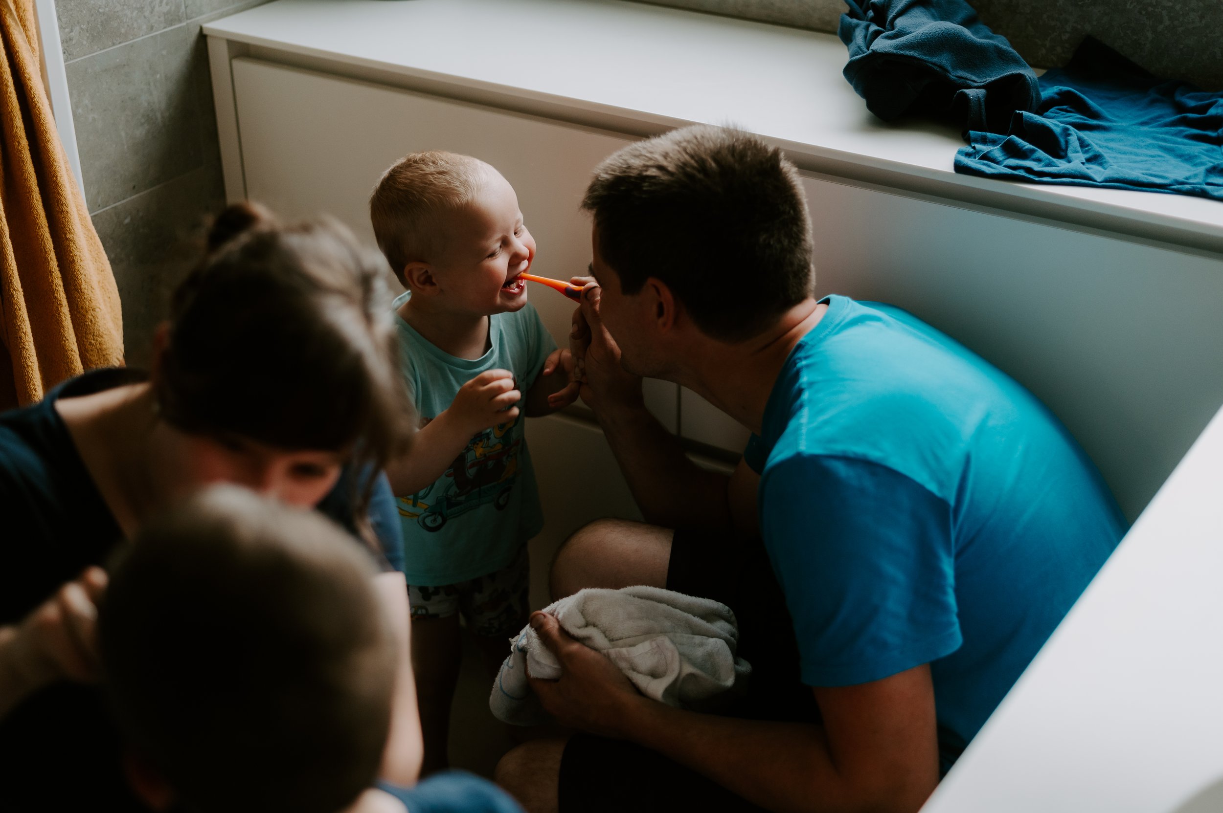 gezinsfotografie, gezinsshoot, gezinsreportage, kind, kinderen, newborn, newbornfotografie, baby, familieshoot, familiefoto's, familiefotografie