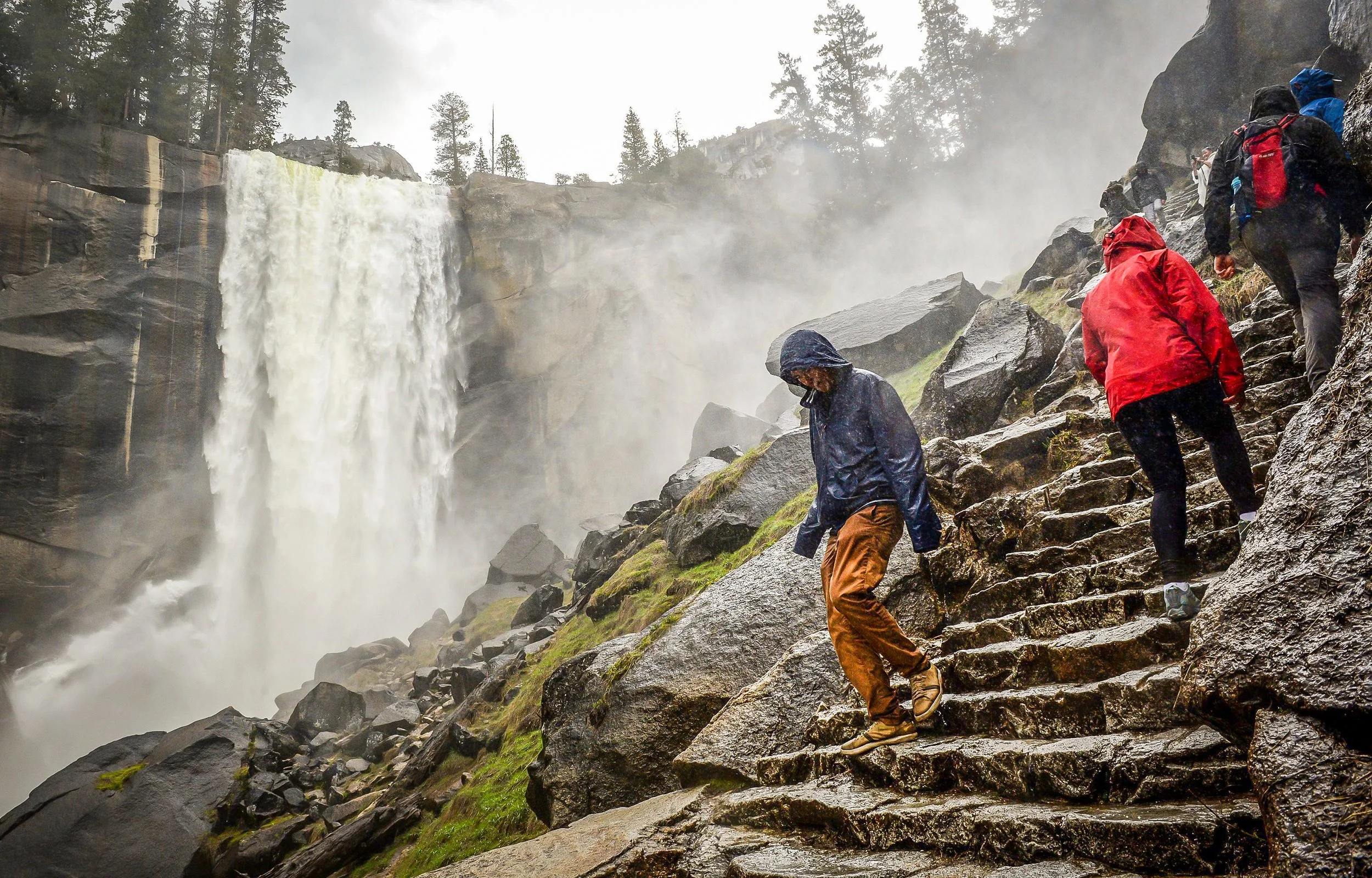 IMG_Yosemitewaterfalls02_6_1_GJIDOJFB_L569630145.JPG