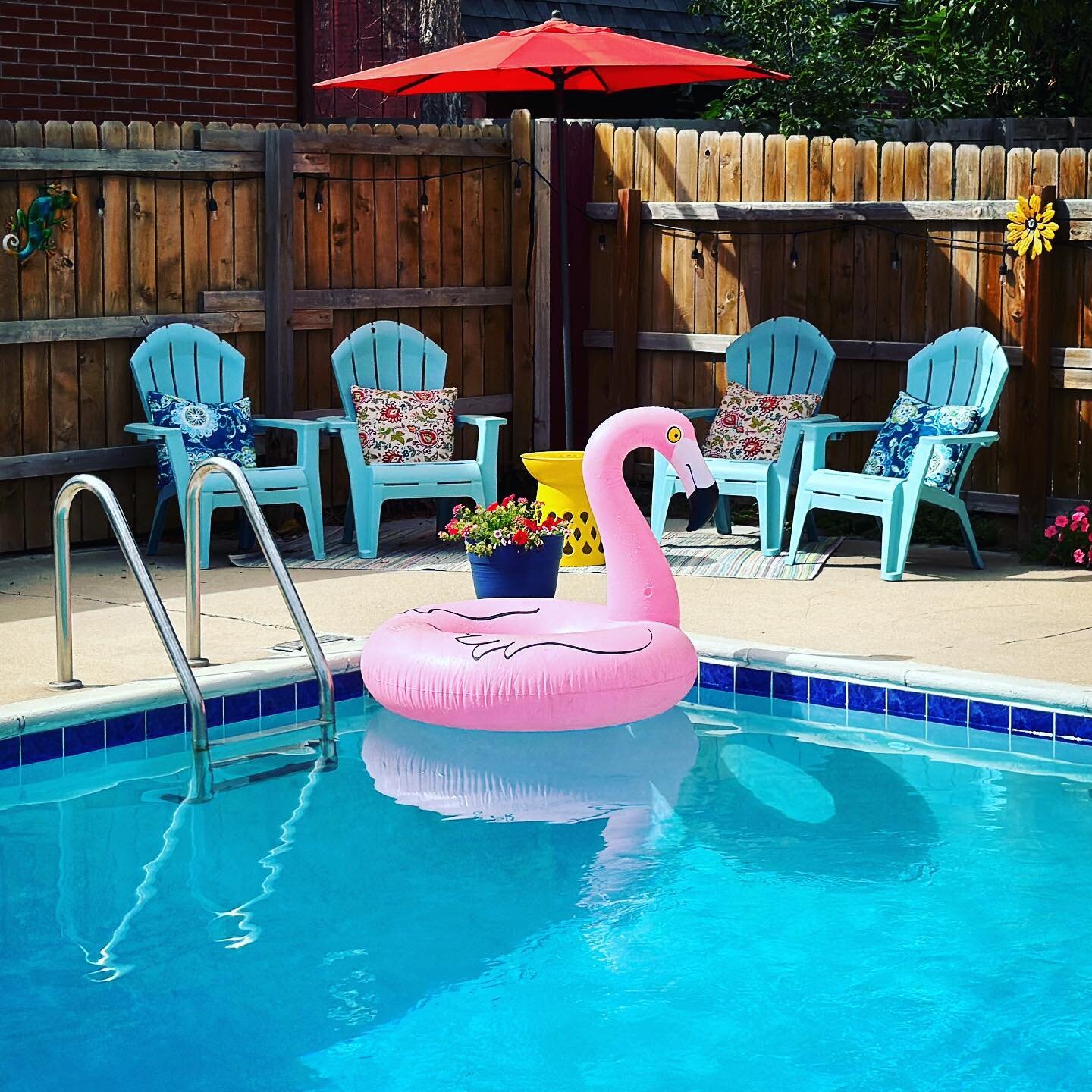 The beginnings of a fun-filled #poolday &hellip; Happy Labor Day weekend everyone!! ☀️⛱️