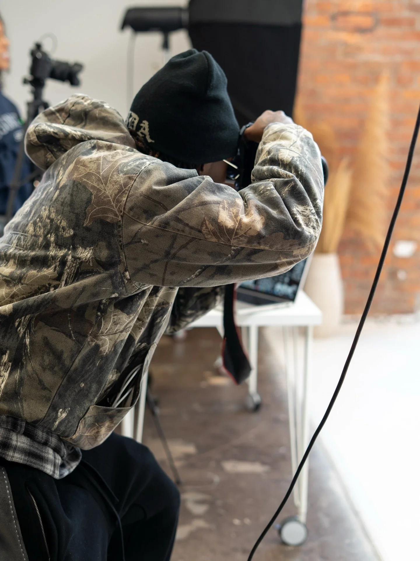 @pndajayd x @pndadepartment 

&bull;
&bull;
&bull;
&bull;
#behindthescenes #remmivisuals #photographer #clothingbrand #mahchesterphotographer