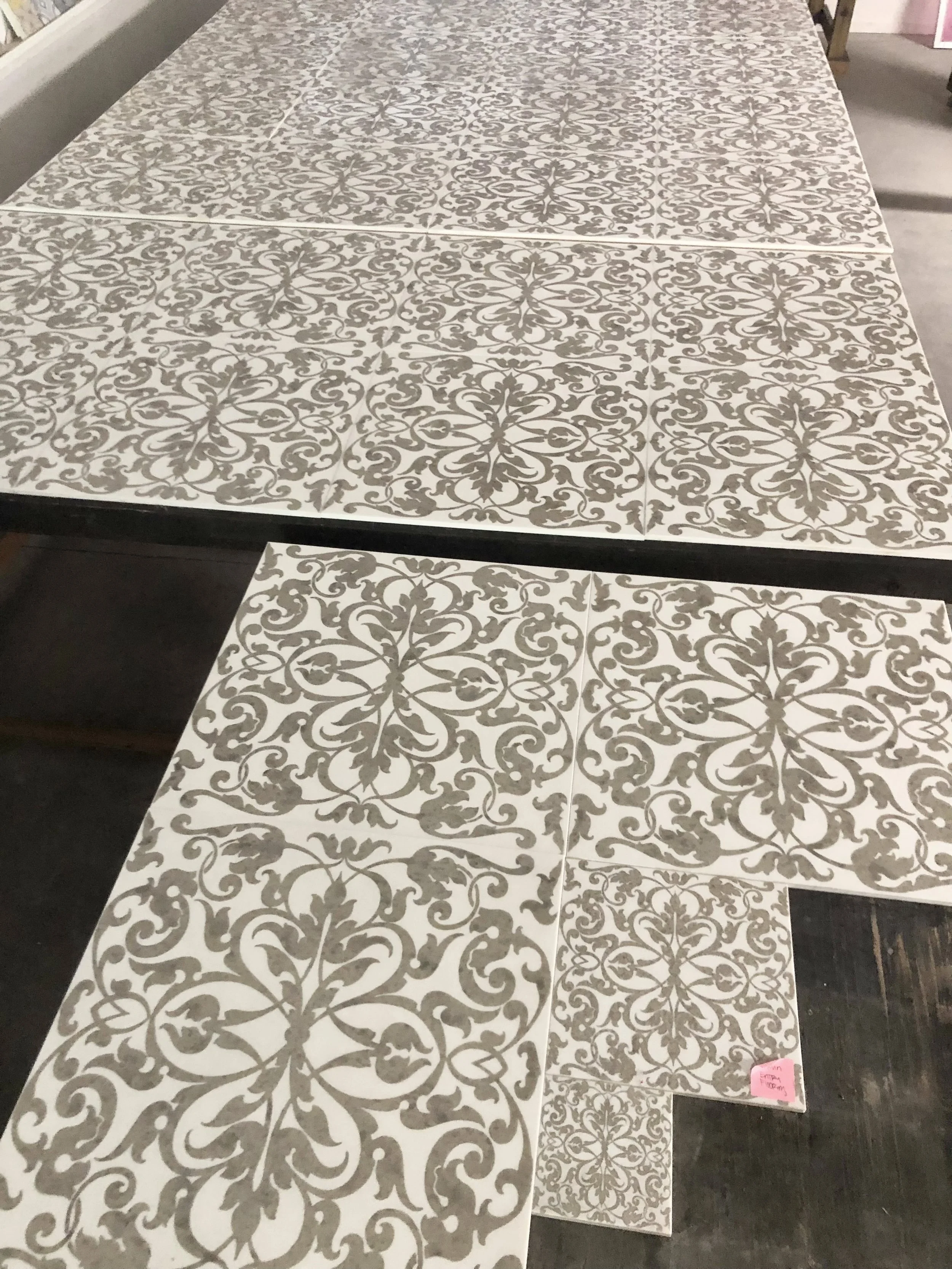 Thassos WTS362R Noce stain 24%22x24%22.jpeg