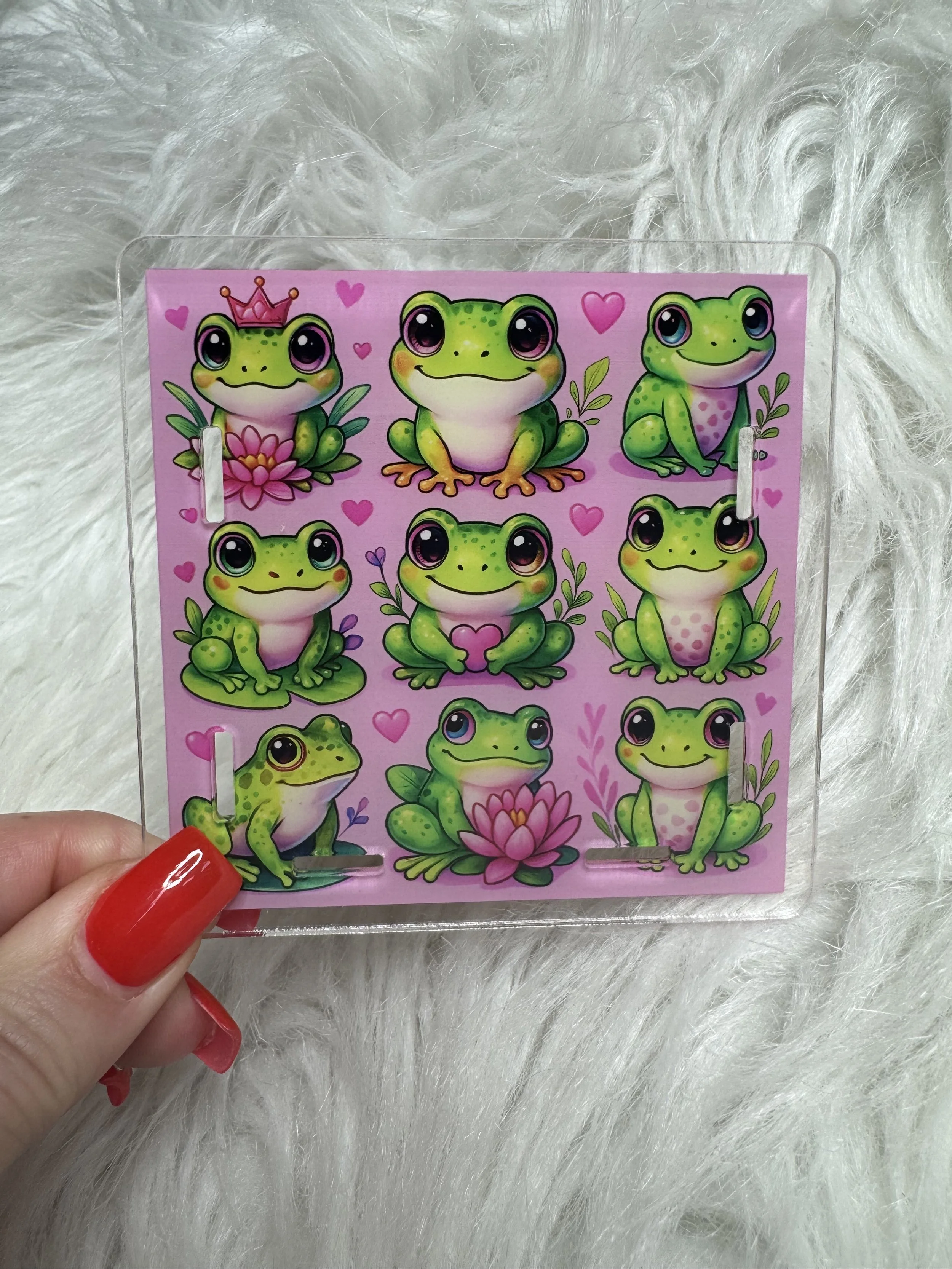FROGS WITH HEARTS #717