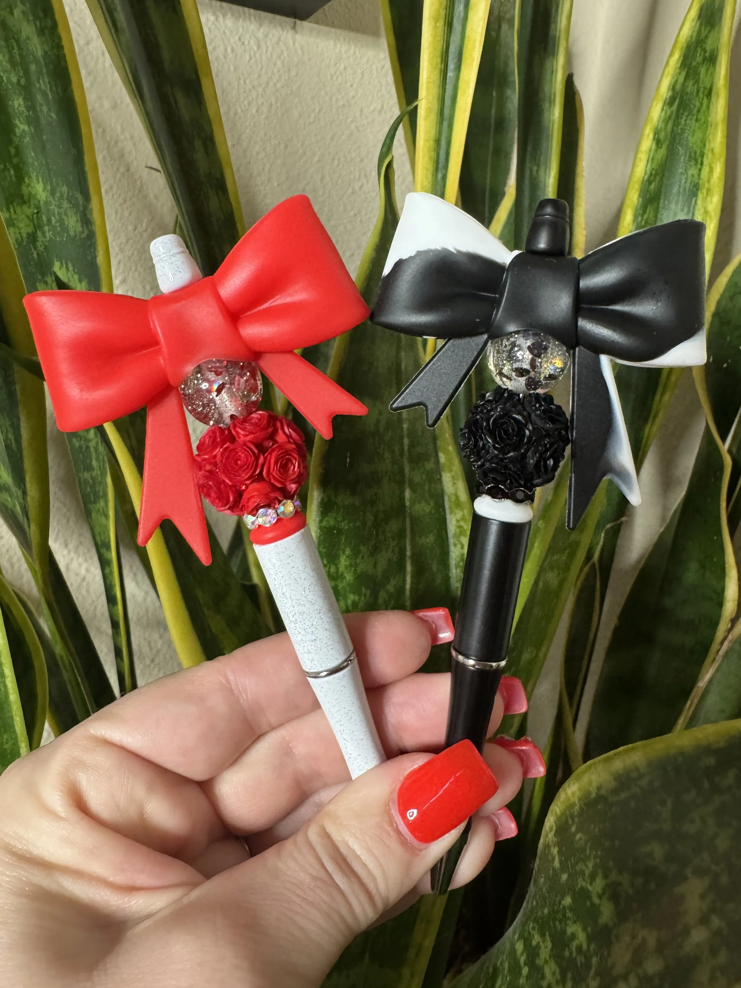 RED ROSE BOW , BLACK ROSE BOW