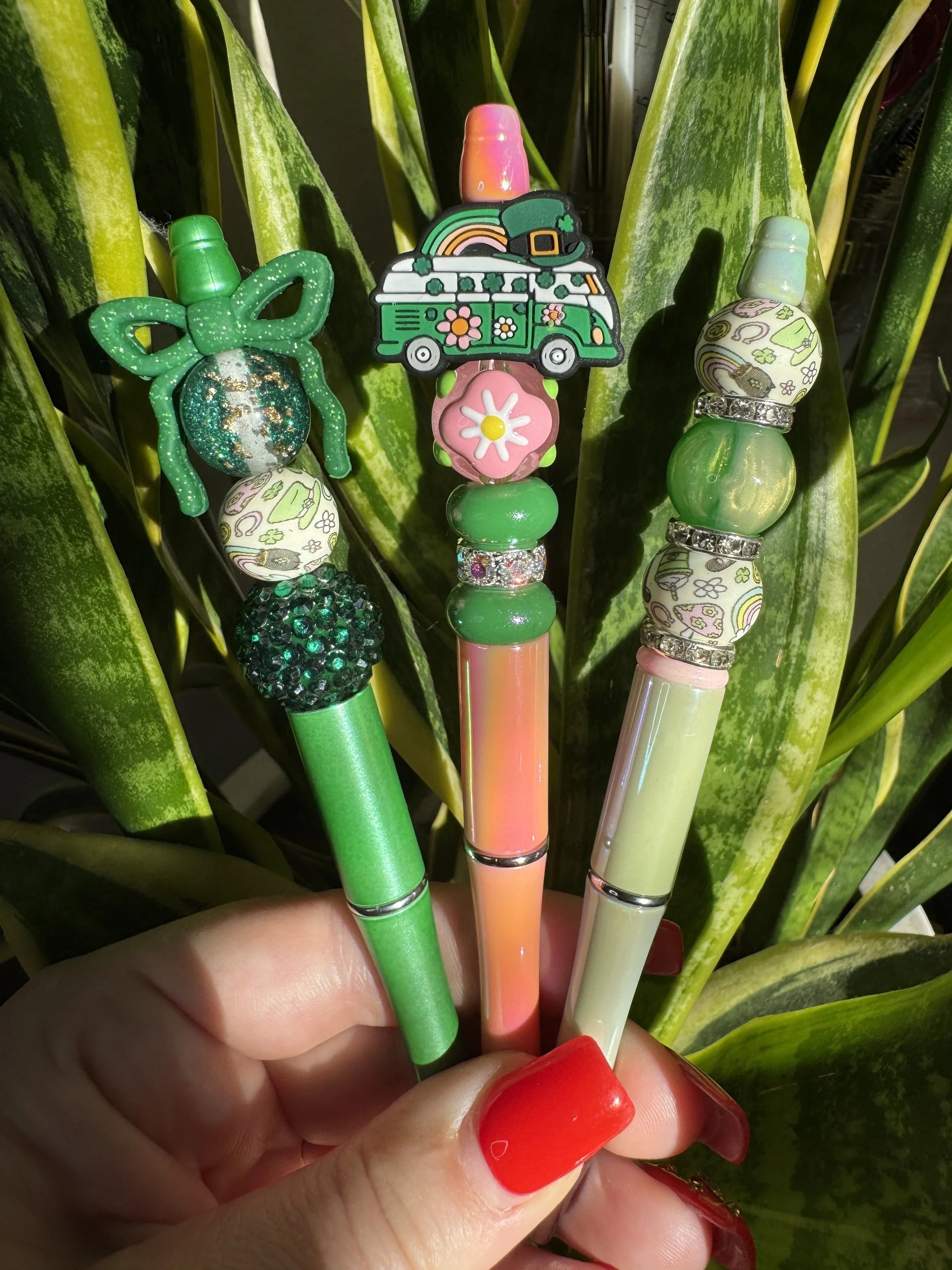 ST. PATS BOW TRIO, VW BUS, ST. PATS BEADS TRIO