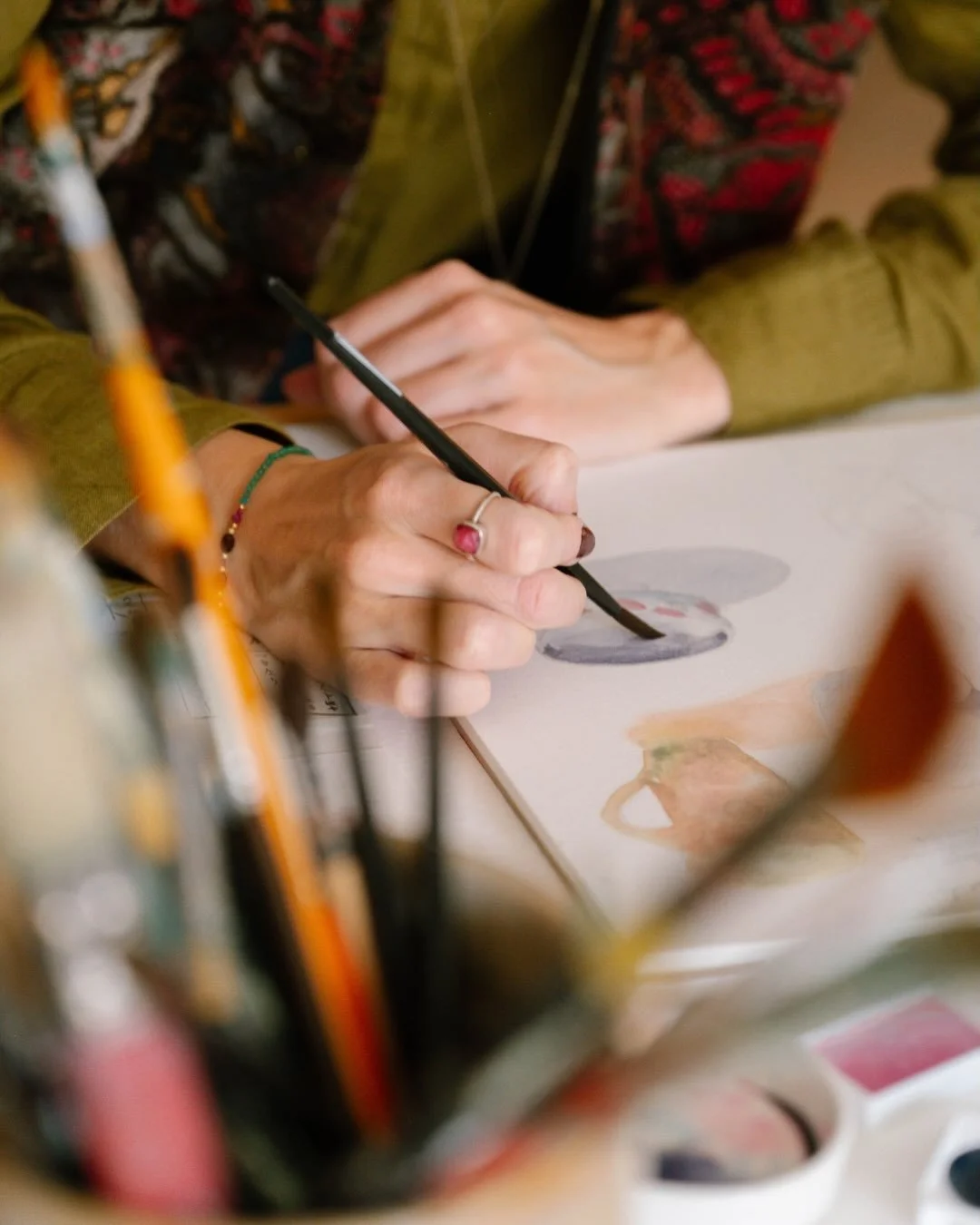 Bonjour vous ✨
.
Et voil&agrave; quelques temps maintenant que je pr&eacute;pare plusieurs choses pour vous &agrave; l&rsquo;atelier&hellip;
.
Certains d&rsquo;entre vous attendent avec impatience ce moment et je vais enfin pouvoir vous d&eacute;voil