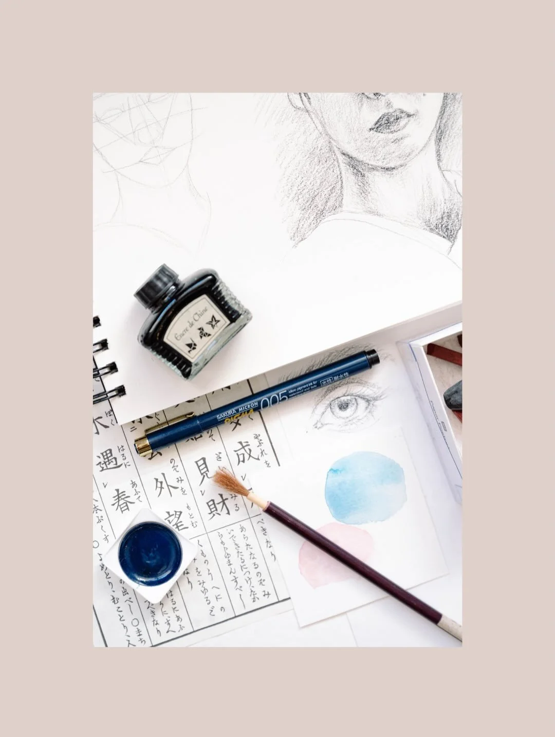 Vous l&rsquo;aurez compris.. un nouvel atelier arrive ! ✨
Sur un trimestre, on se retrouvera chaque semaine pour travailler sur des th&eacute;matiques combinant aquarelle et dessin.
.
&Agrave; votre avis, qu&rsquo;elle sera la premi&egrave;re th&eacu