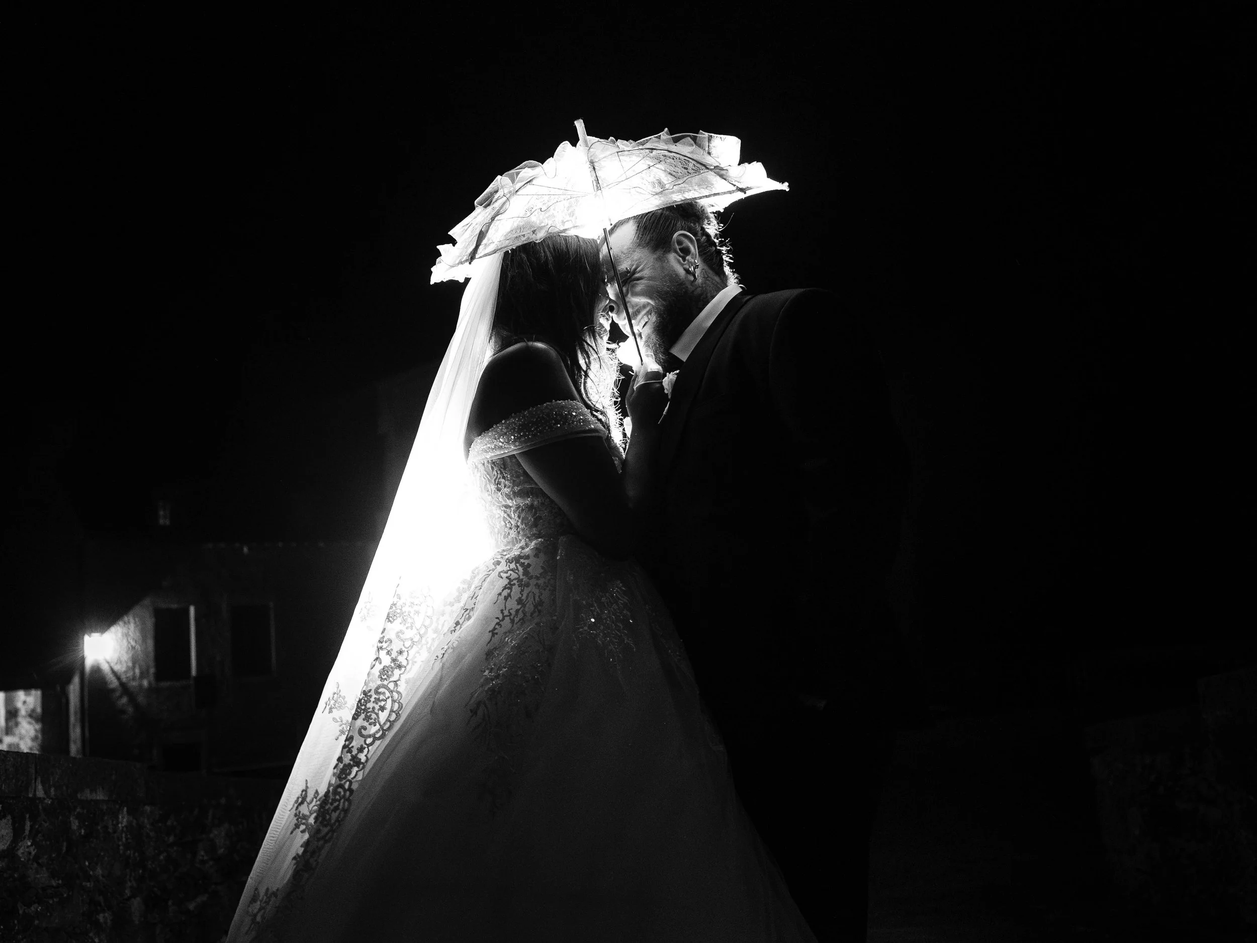 photo de mariage, photographie de mariage, photographe de mariage, couple de mariés, mariage romantique, photo de couple mariage, photo de mariage romantique, photo de mariage élégante, reportage photo mariage, photographe mariage professionnel, souv