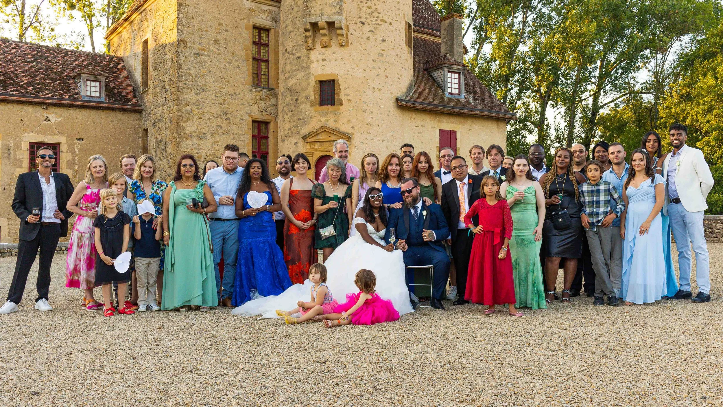 photo de mariage, photographie de mariage, photographe de mariage, couple de mariés, mariage romantique, photo de couple mariage, photo de mariage romantique, photo de mariage élégante, reportage photo mariage, photographe mariage professionnel, souv