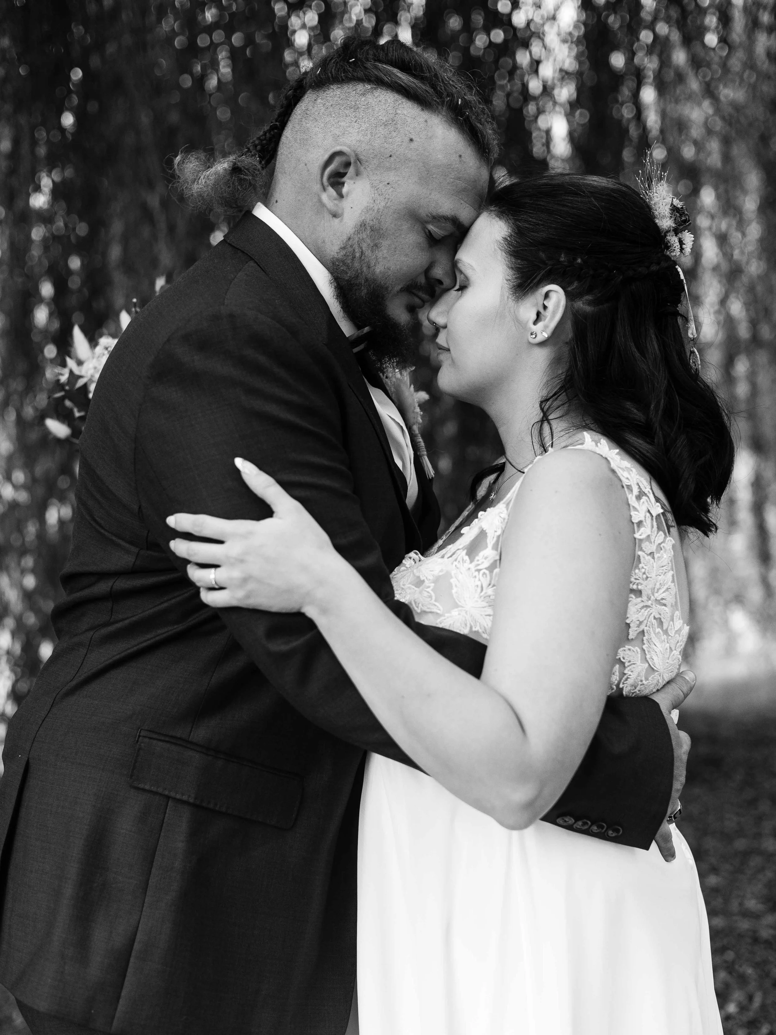 photo de mariage, photographie de mariage, photographe de mariage, couple de mariés, mariage romantique, photo de couple mariage, photo de mariage romantique, photo de mariage élégante, reportage photo mariage, photographe mariage professionnel, souv