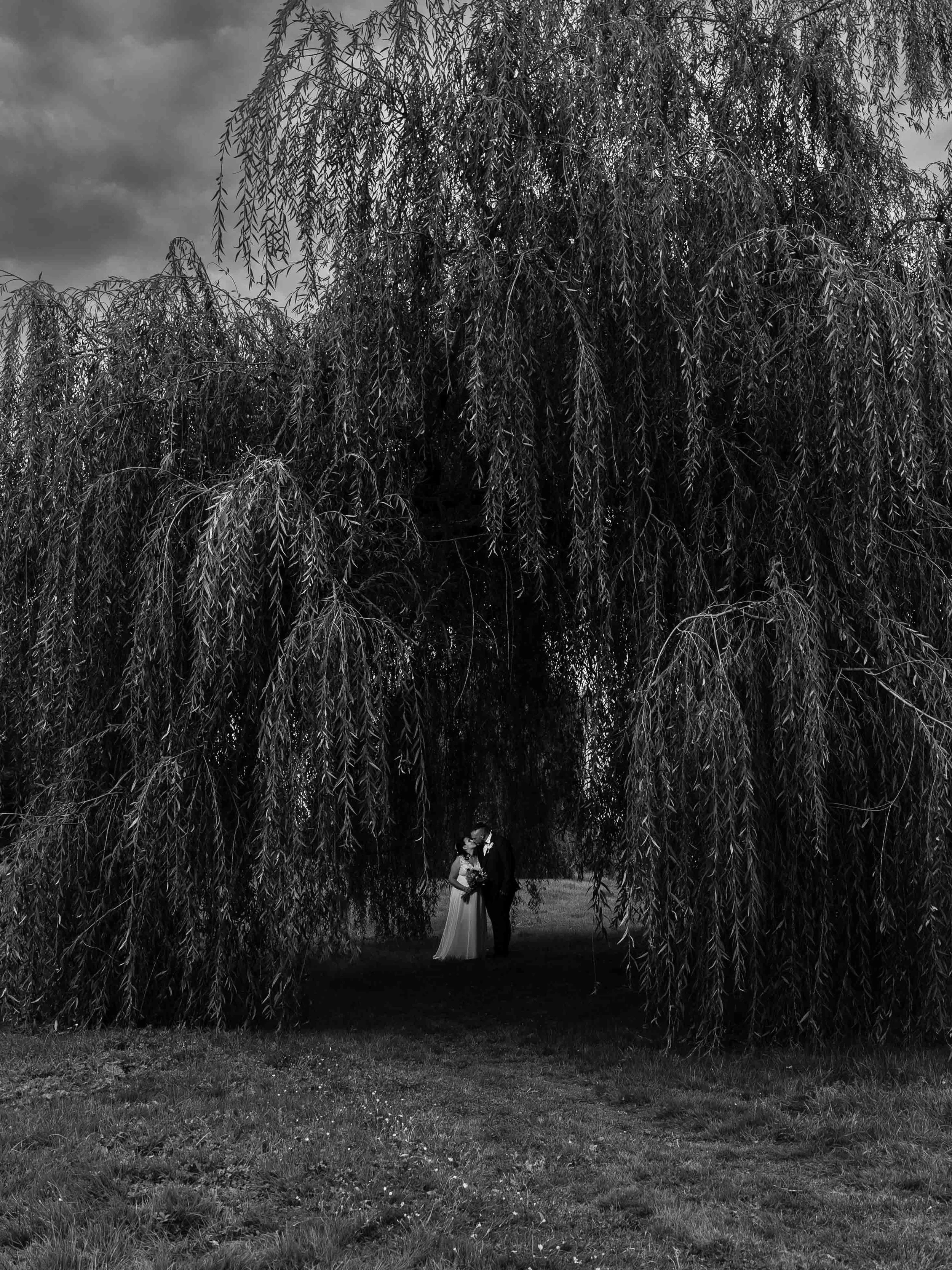 photo de mariage, photographie de mariage, photographe de mariage, couple de mariés, mariage romantique, photo de couple mariage, photo de mariage romantique, photo de mariage élégante, reportage photo mariage, photographe mariage professionnel, souv