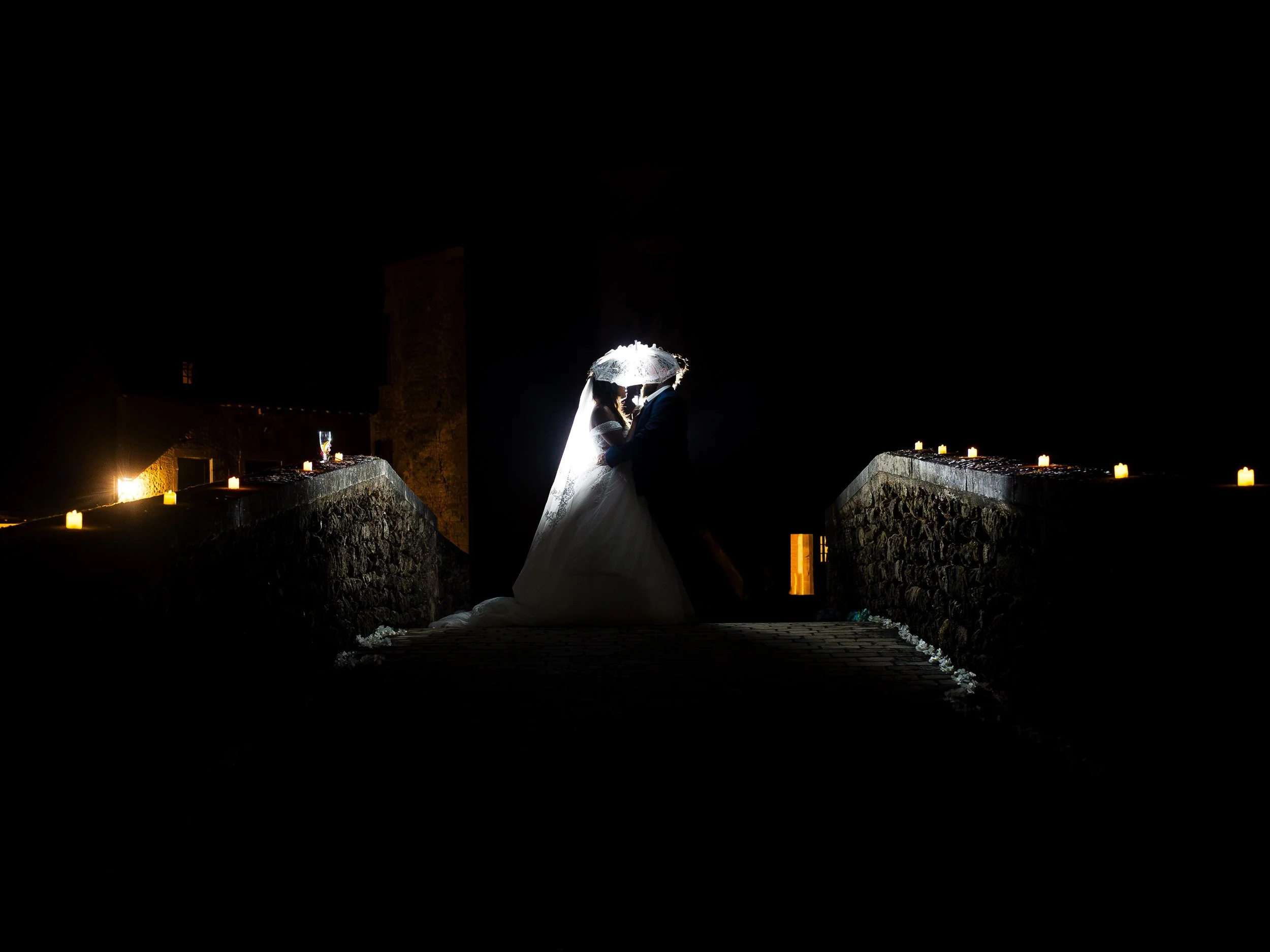 photo de mariage, photographie de mariage, photographe de mariage, couple de mariés, mariage romantique, photo de couple mariage, photo de mariage romantique, photo de mariage élégante, reportage photo mariage, photographe mariage professionnel, souv