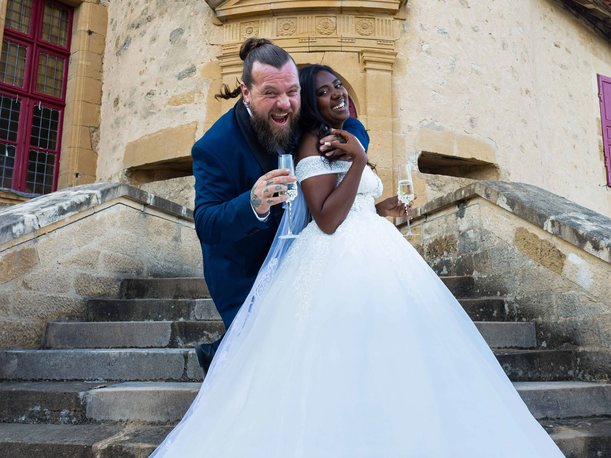 photo de mariage, photographie de mariage, photographe de mariage, couple de mariés, mariage romantique, photo de couple mariage, photo de mariage romantique, photo de mariage élégante, reportage photo mariage, photographe mariage professionnel, souv