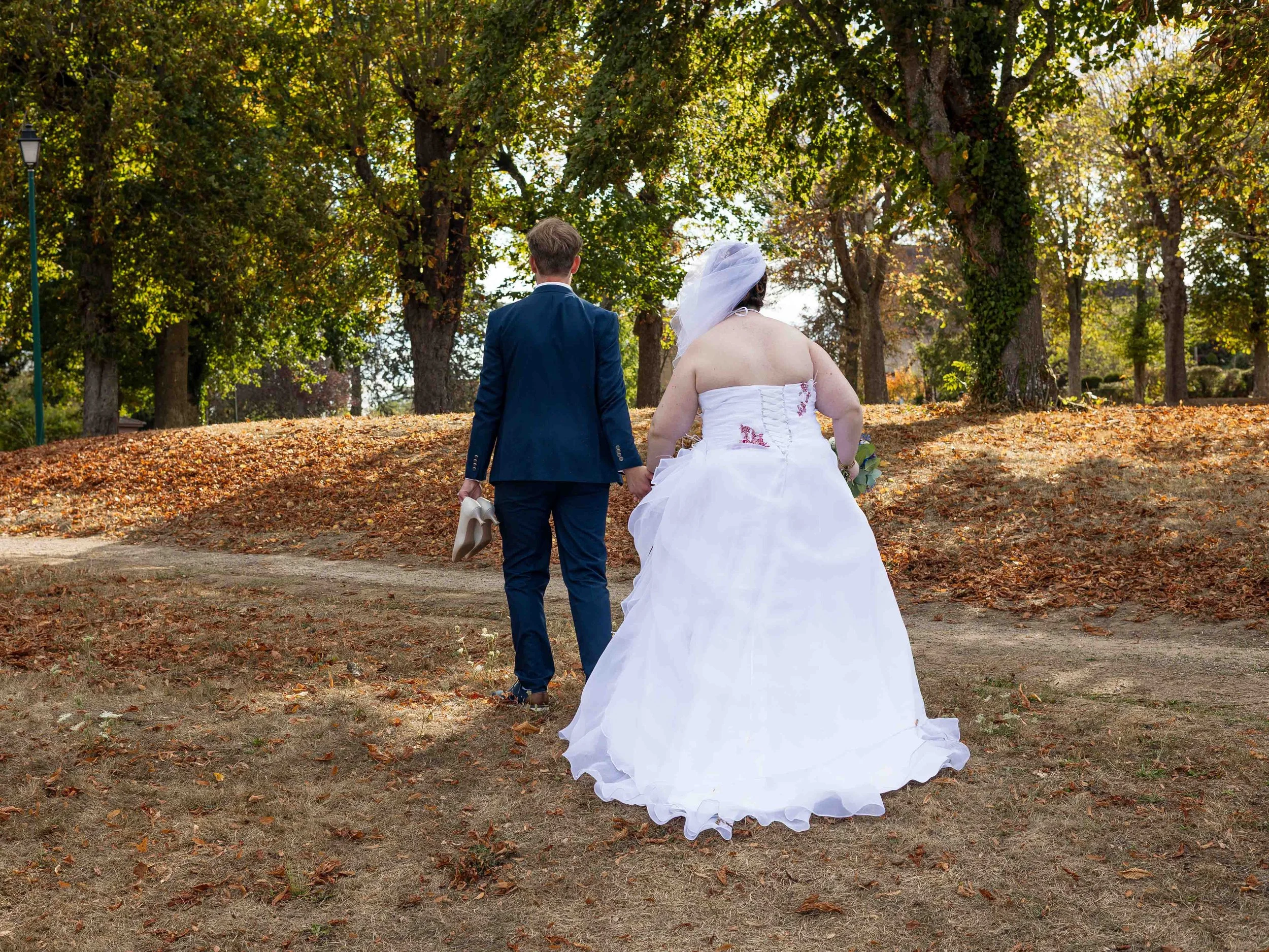 photo de mariage, photographie de mariage, photographe de mariage, couple de mariés, mariage romantique, photo de couple mariage, photo de mariage romantique, photo de mariage élégante, reportage photo mariage, photographe mariage professionnel, souv