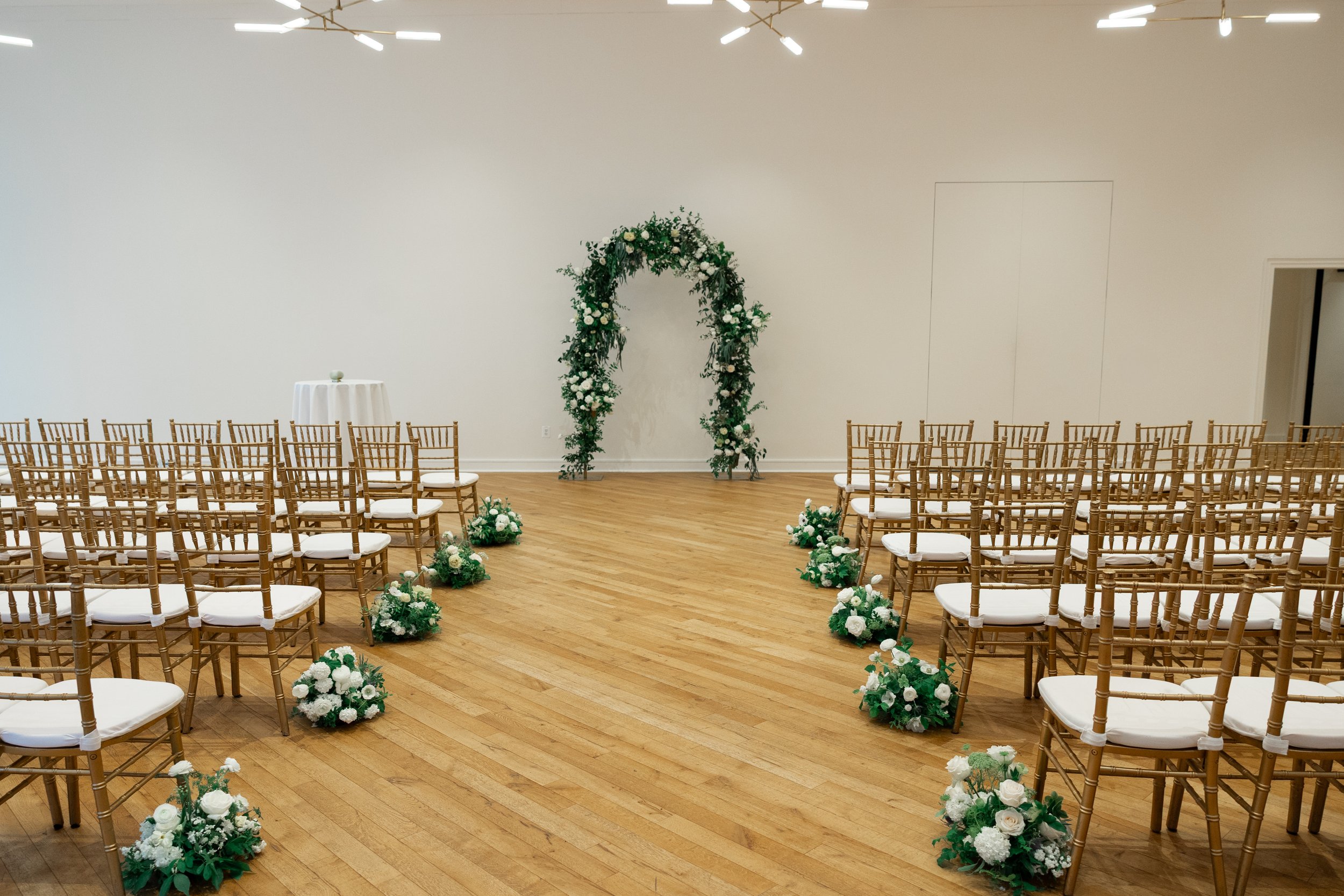 CarlyandPatsWedding_05CeremonyDecor_0277.jpg