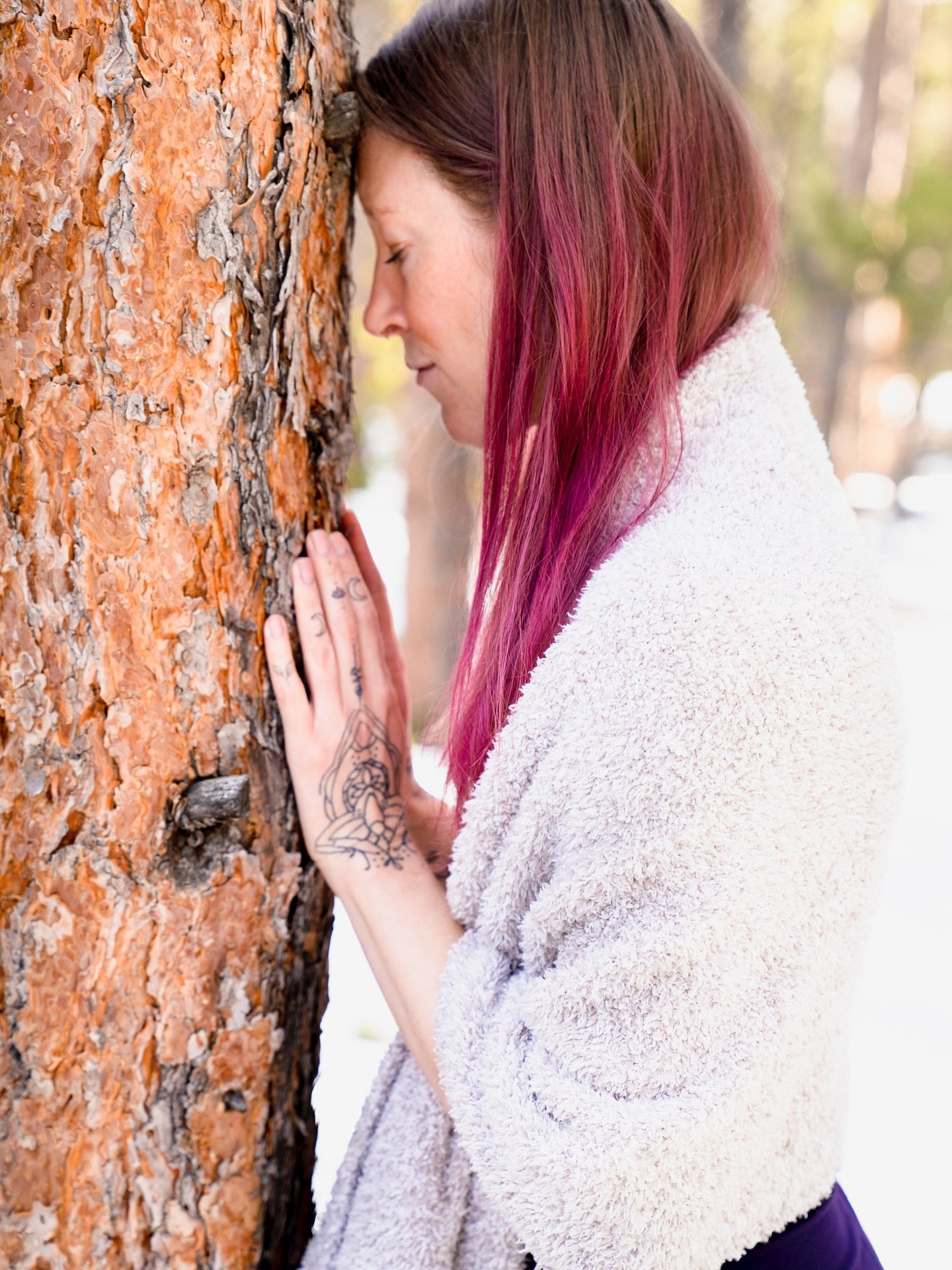 🫀 thoughts from a tender week

Some new tea blends, tattoo balm, flower essences are in the botanica 🌸 Check it out and remember you can use code MAGIC for 11% off your first order.

⬇️ Tell me in the comments, what&rsquo;s one word to describe you